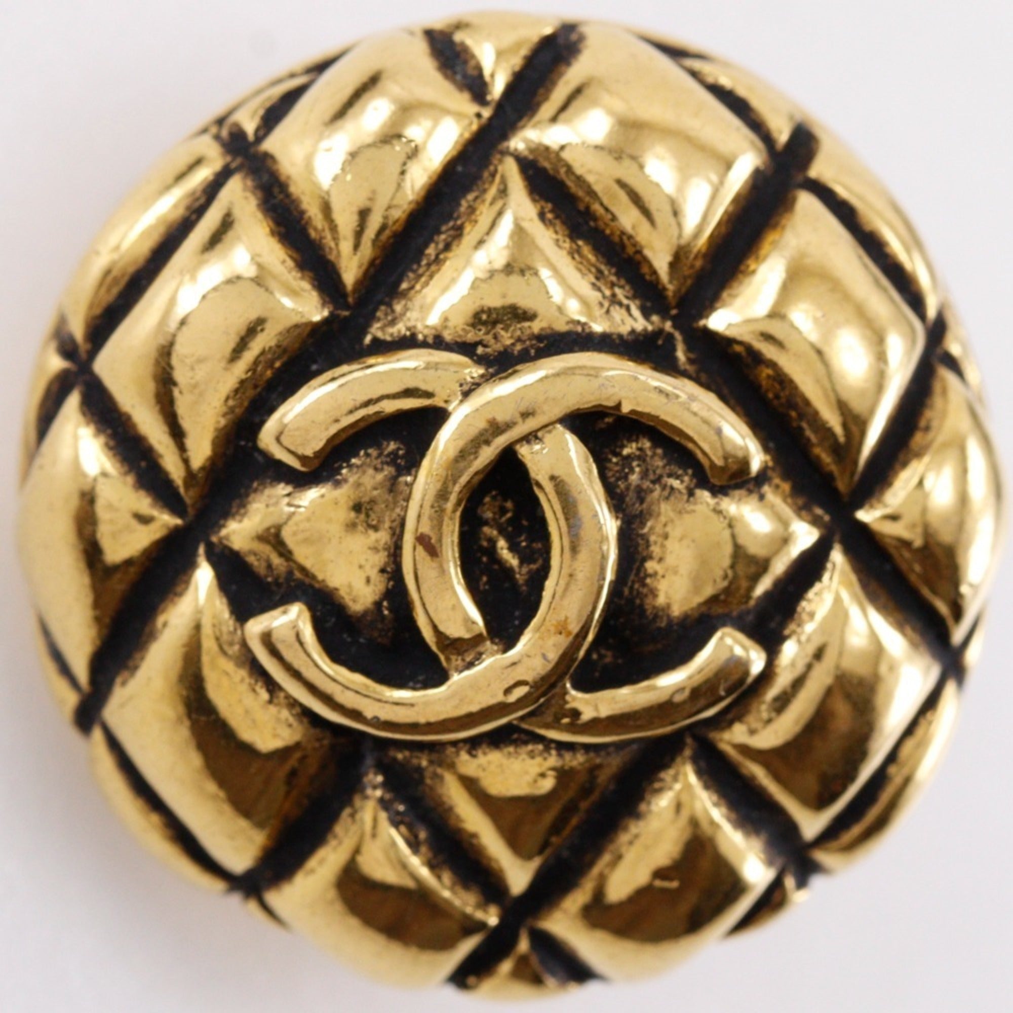 CC Logo Clip-On Earrings Metal Gold-Tone Metal