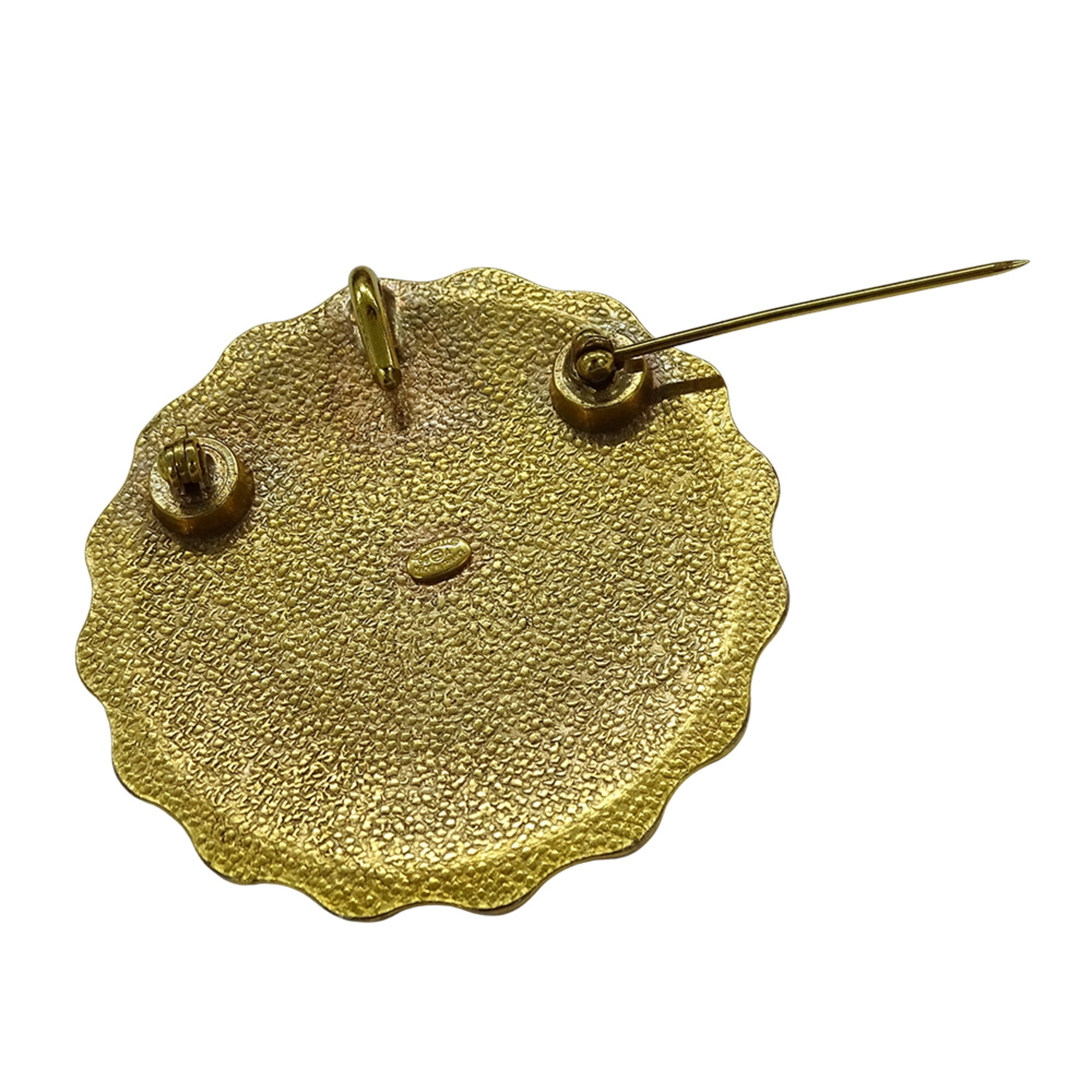 Vintage Pendant Brooch Metal
