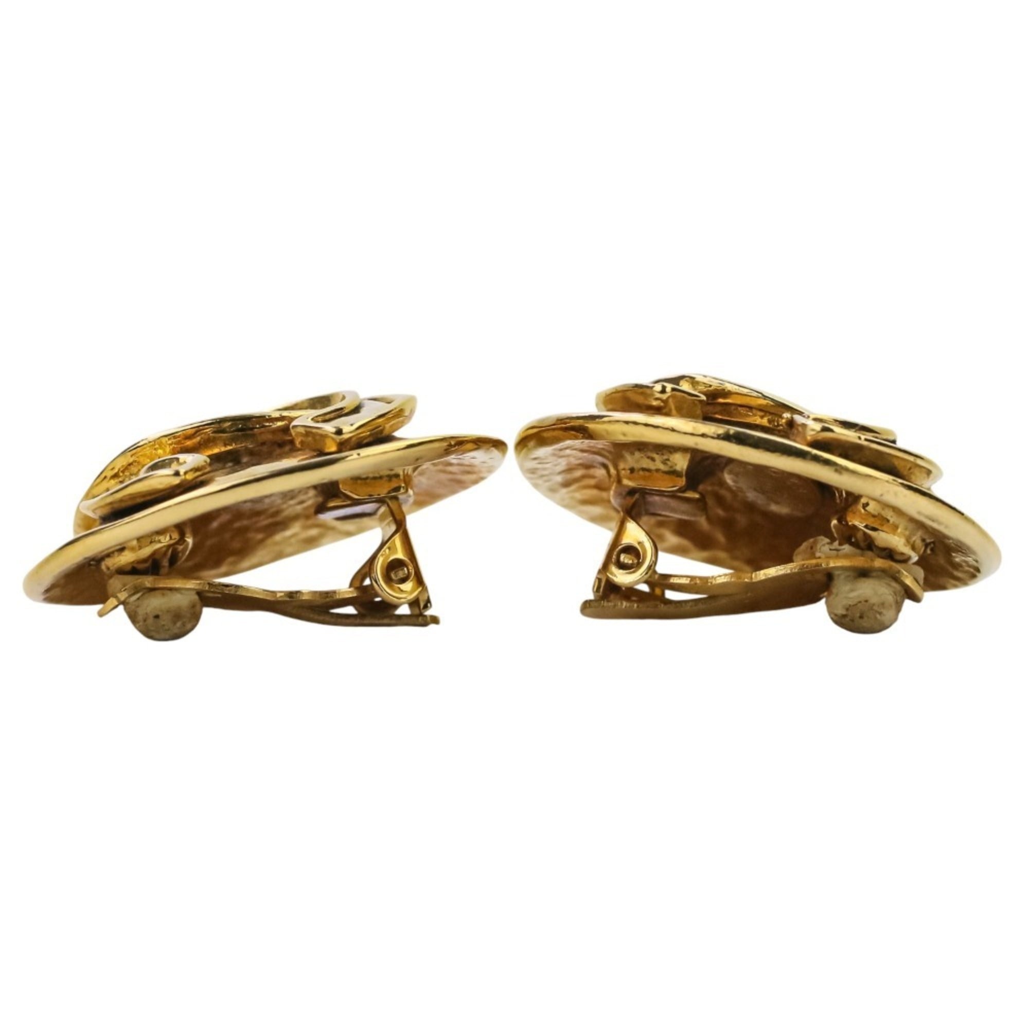 CC Logo Circle Clip-On Earrings Metal Gold-Tone Metal