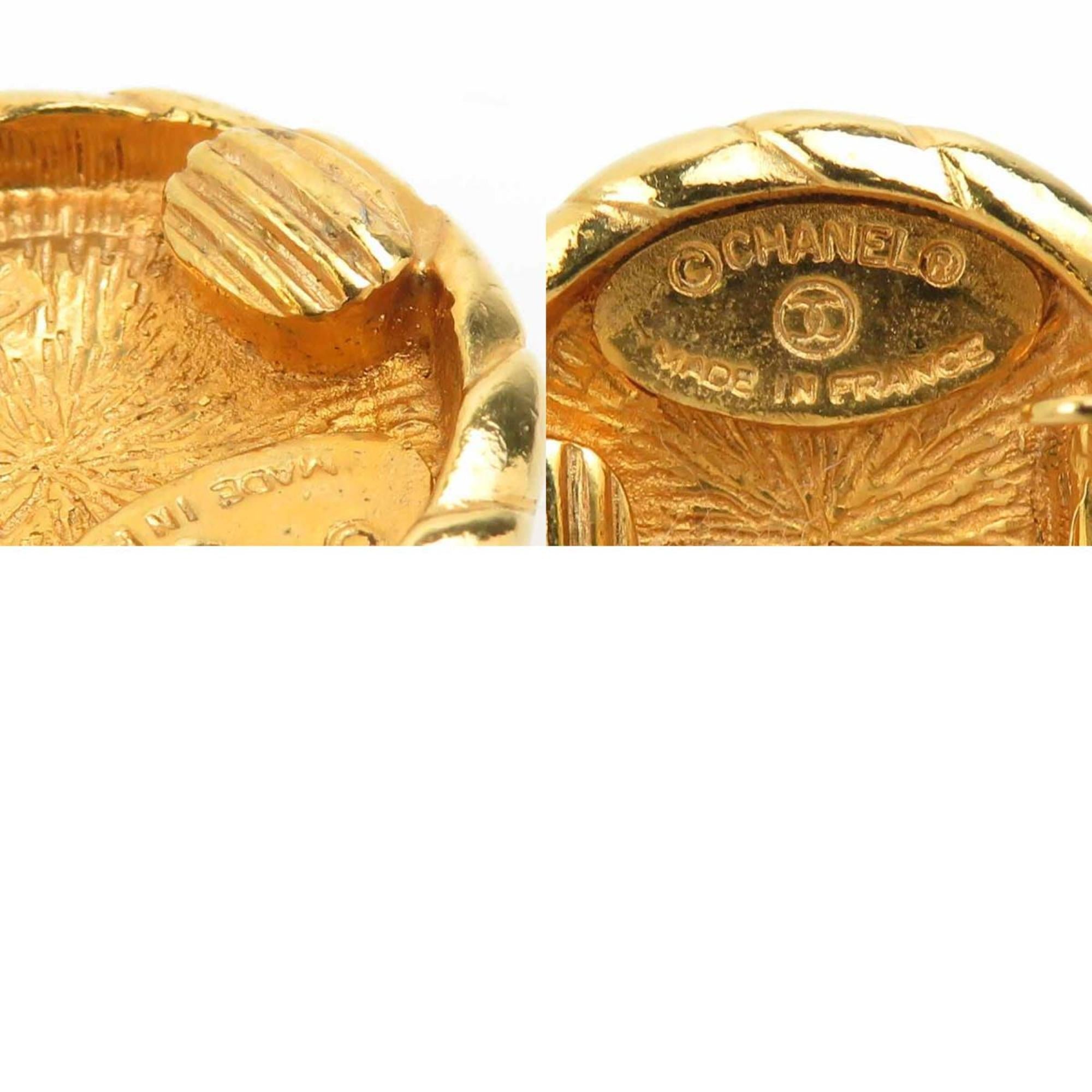 CC Logo Clip-On Earrings Gold-Tone Metal Gold-Tone Metal