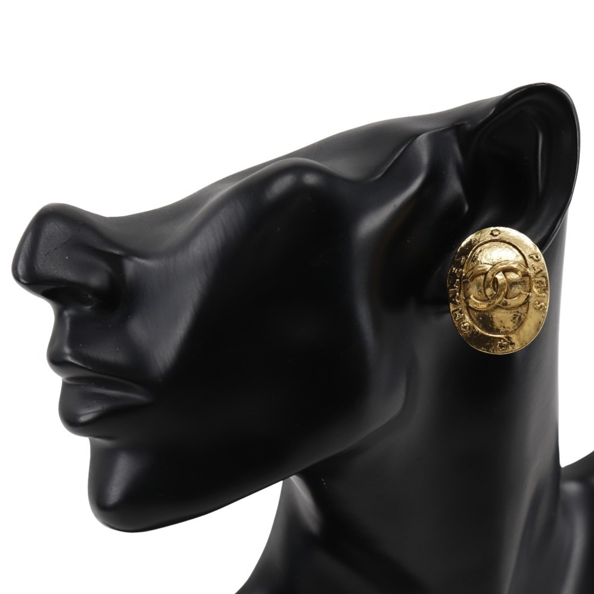 CC Logo Clip-On Earrings Metal Gold-Tone Metal