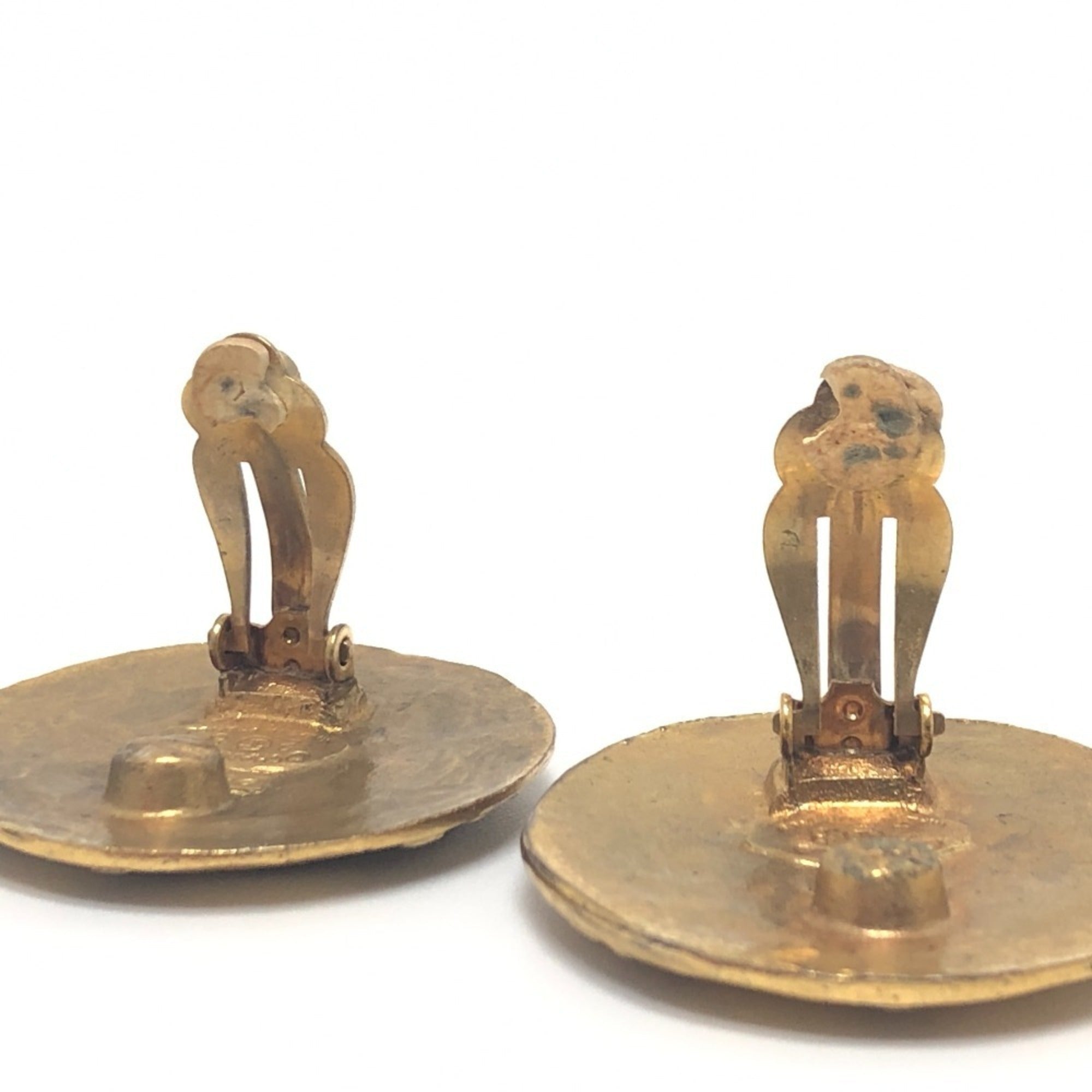 CC Logo Clip-On Earrings Gold-Tone Metal Gold-Tone Metal