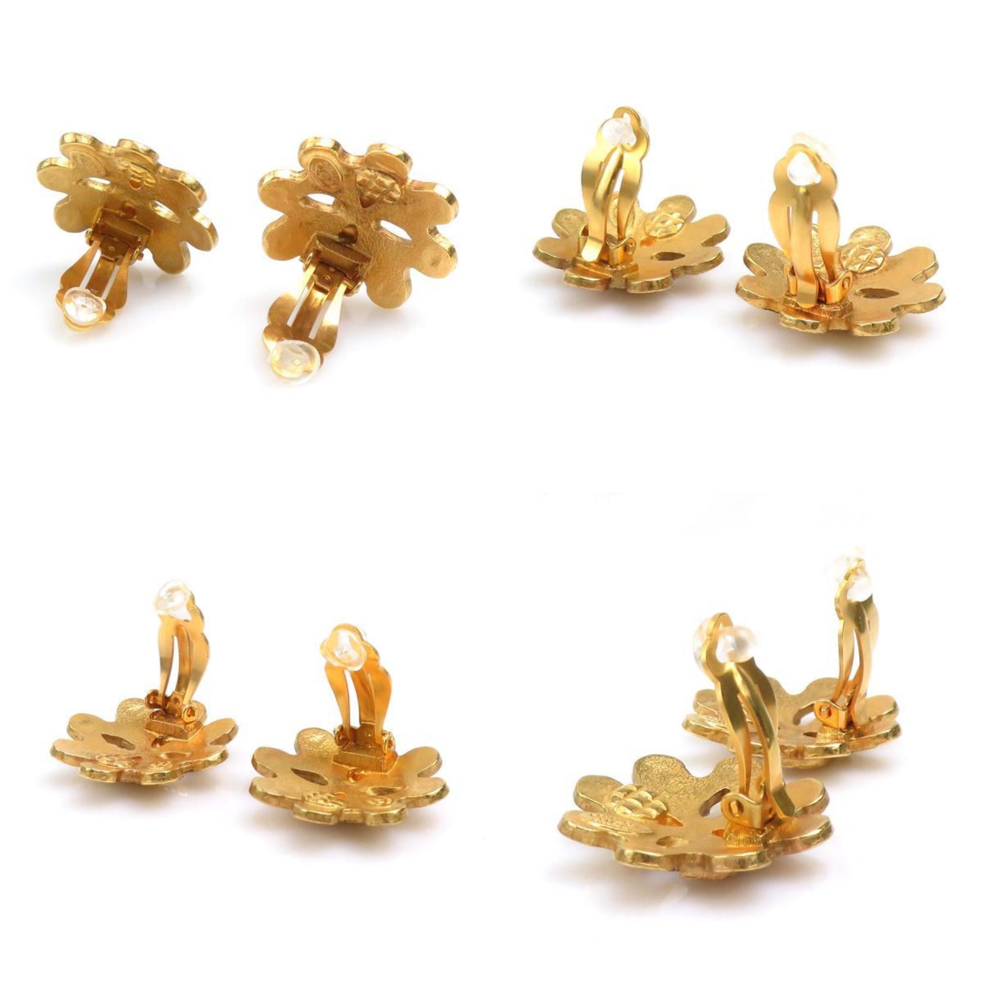 CC Logo Clip-On Earrings Gold-Tone Metal Gold-Tone Metal