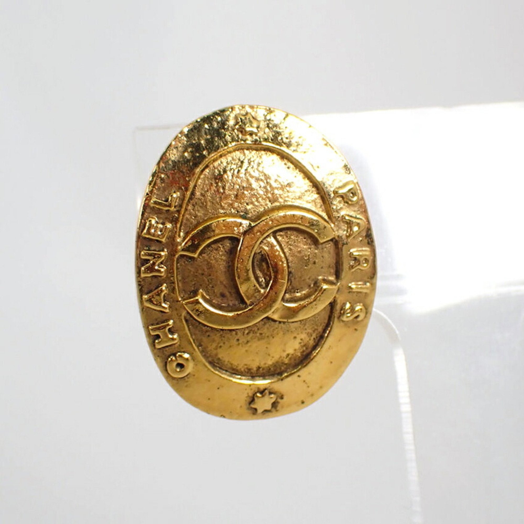 CC Logo Clip-On Earrings Metal Gold-Tone Metal