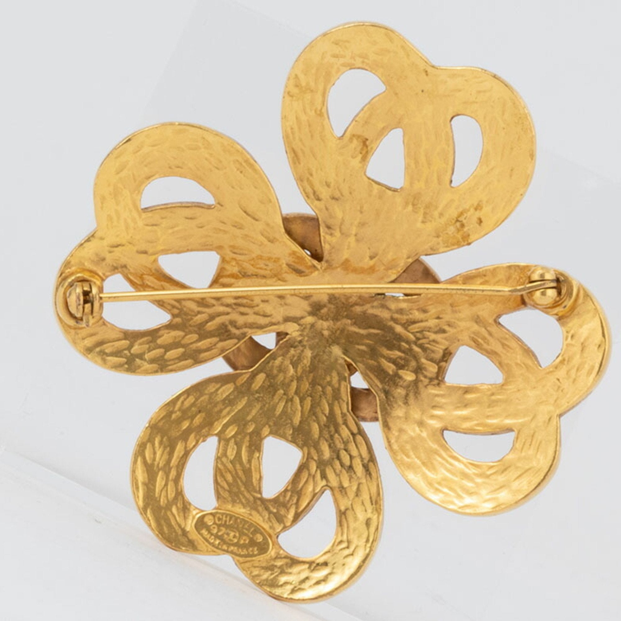Brooch Metal Heart Flower
