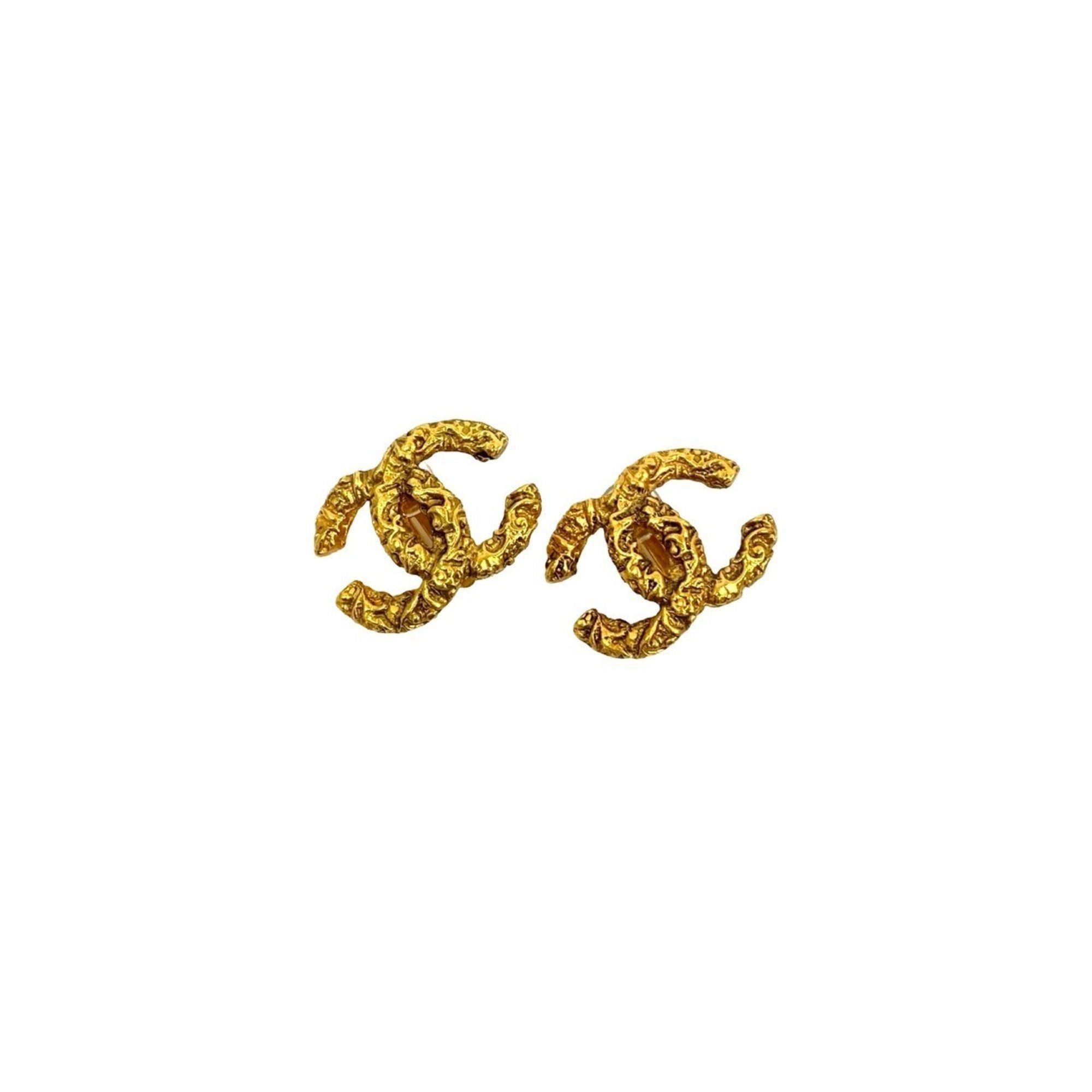 CC Logo Clip-On Earrings Metal Gold-Tone Metal
