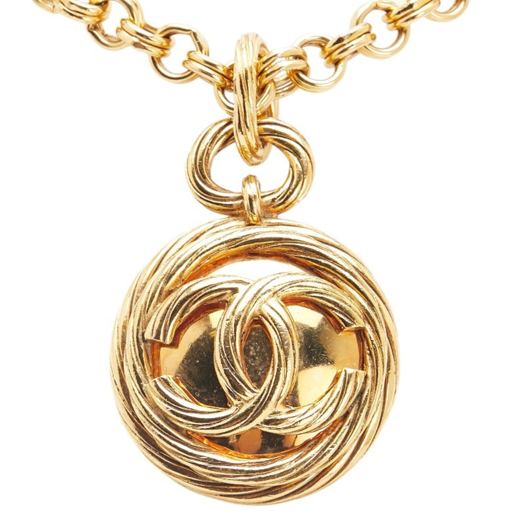 CC Logo Round Pendant Necklace Metal