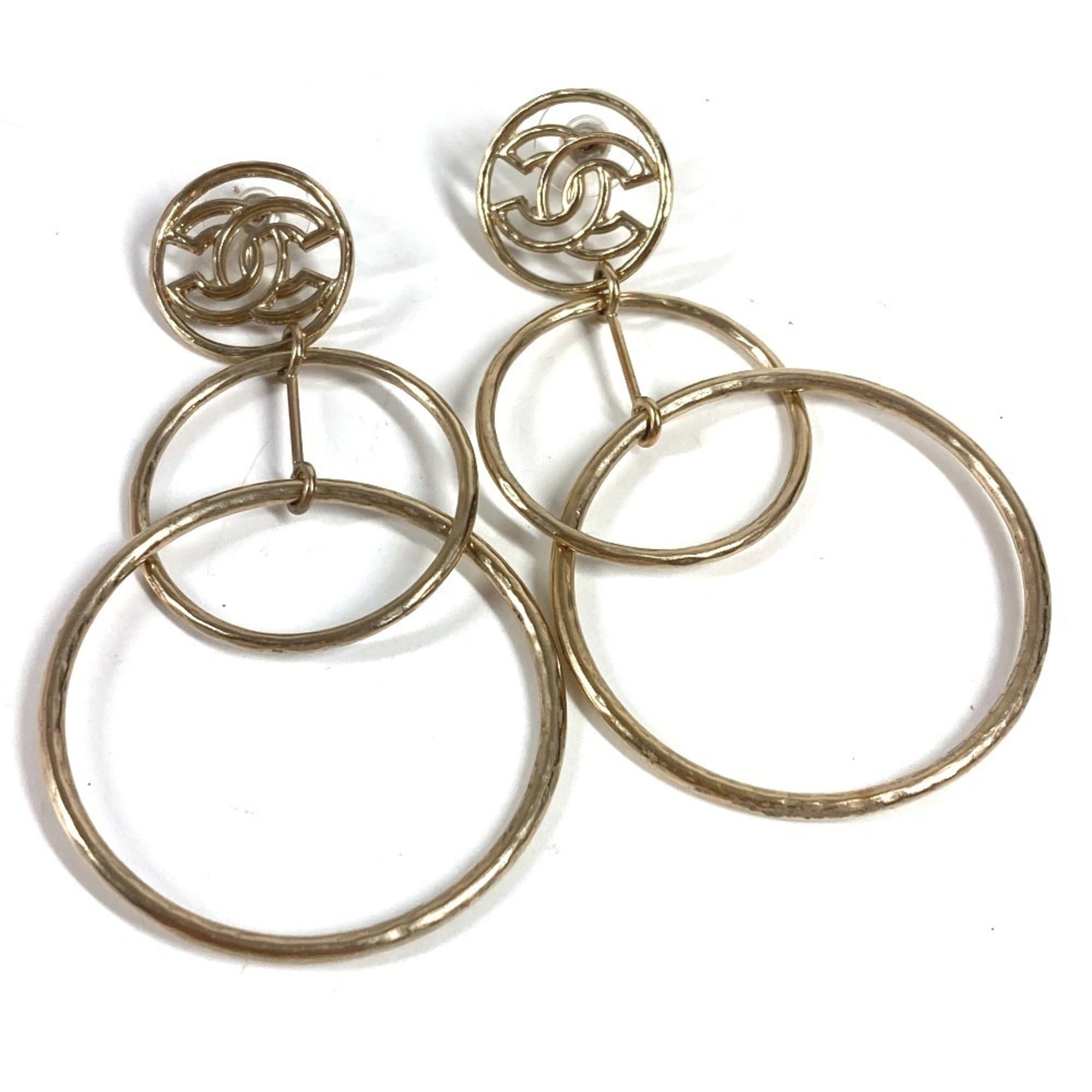 CC Logo Circle Earrings Gold-Tone Metal Gold-Tone Metal