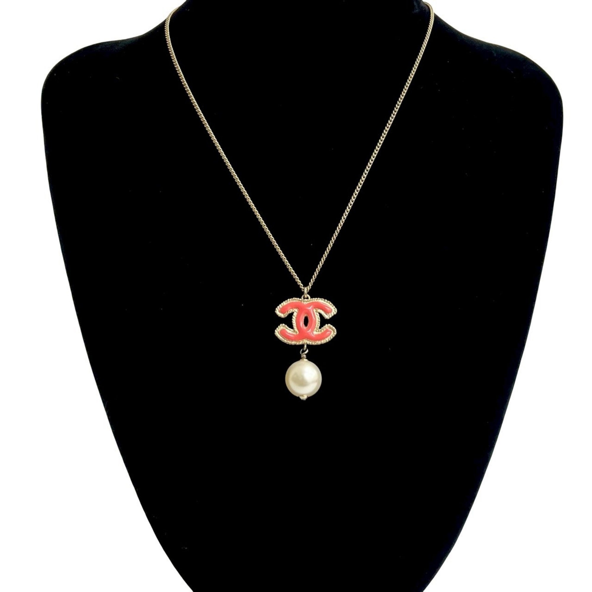 CC Logo Pendant Necklace Metal