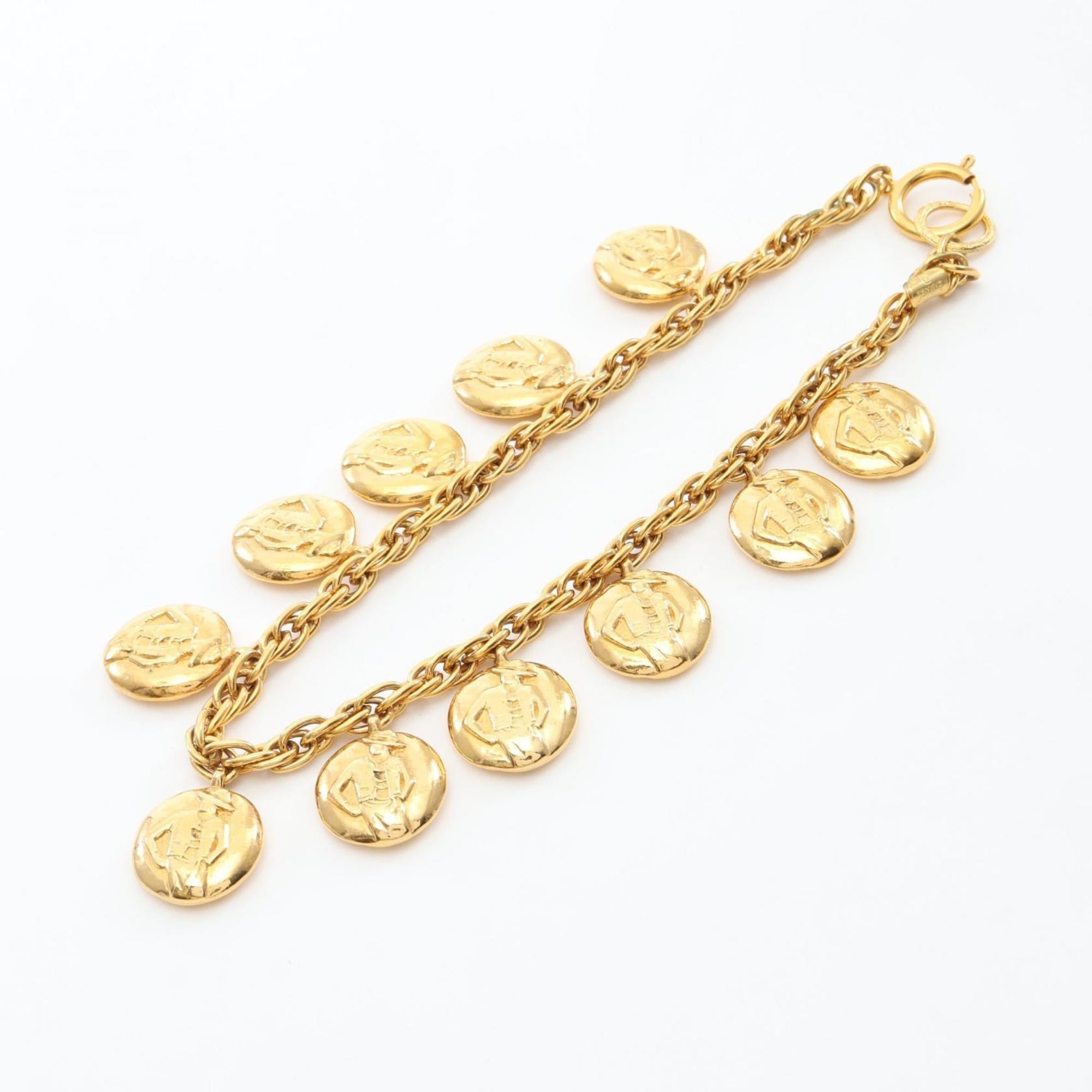 Mademoiselle Pendant Necklace Metal