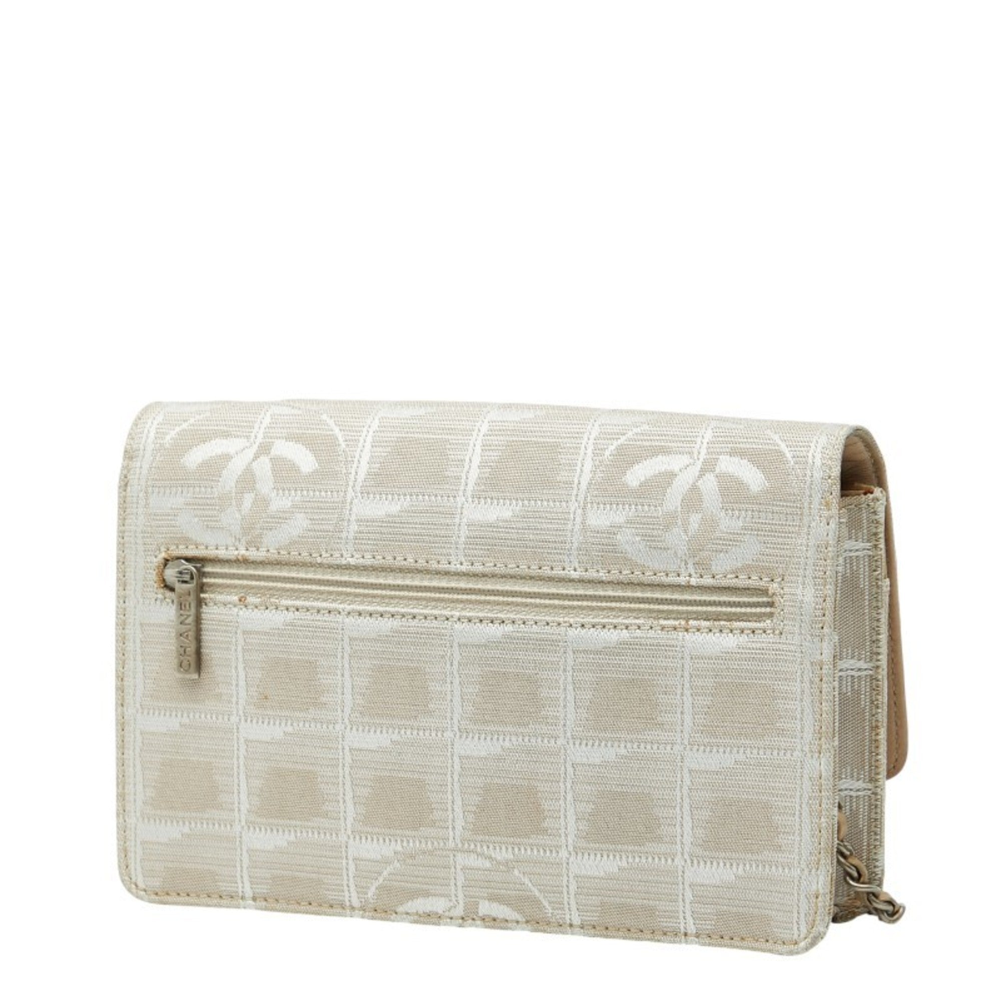 Travel Line Wallet on Chain Quilted Nylon