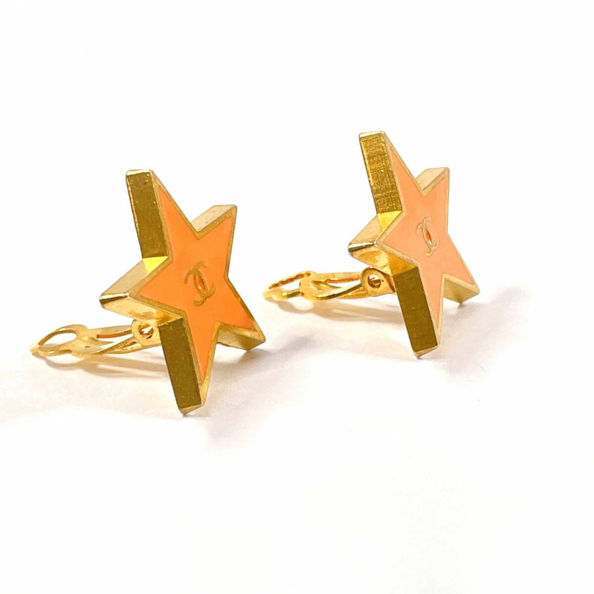 CC Logo Star Clip-On Earrings Metal Gold-Tone Metal