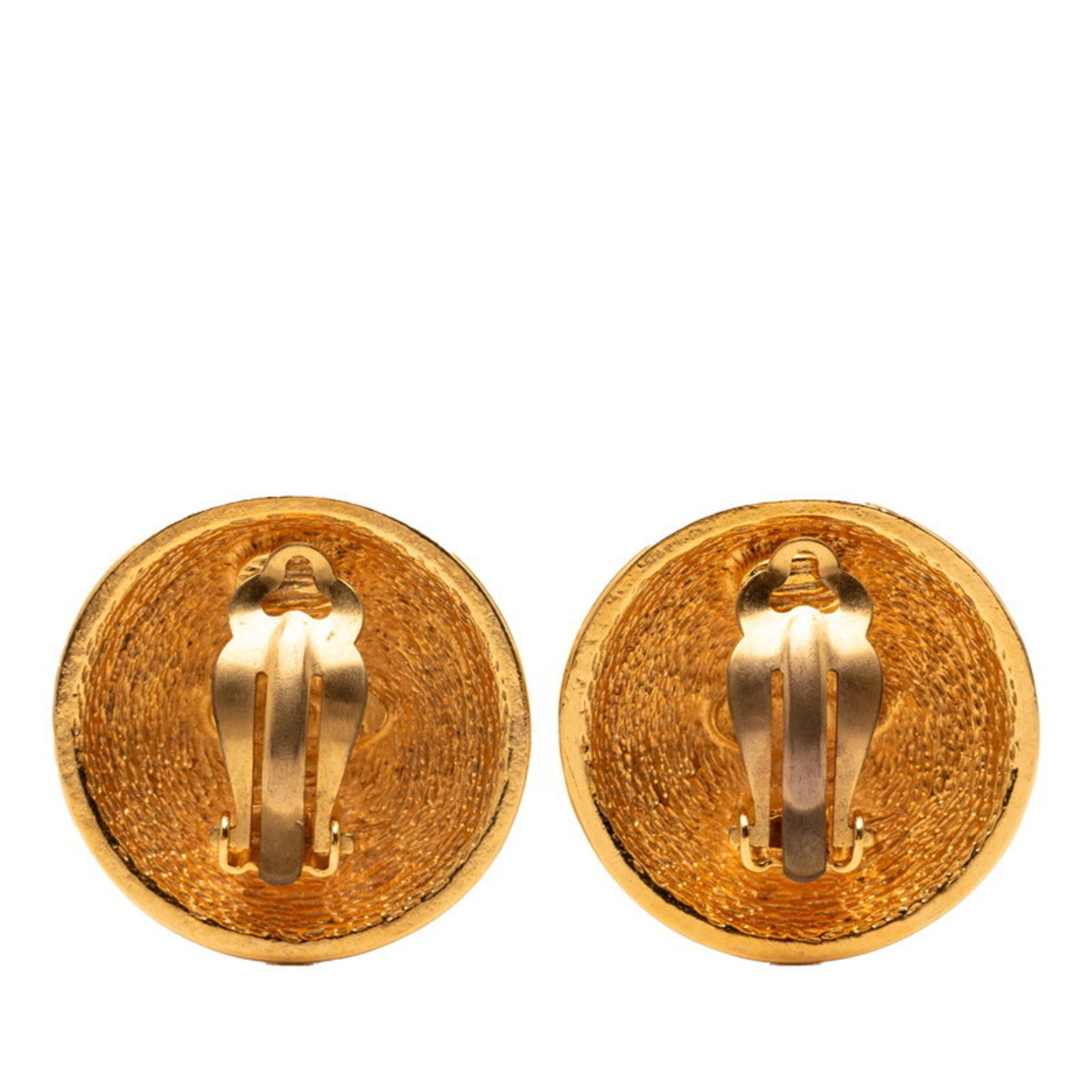 CC Logo Round Clip-On Earrings Metal Gold-Tone Metal