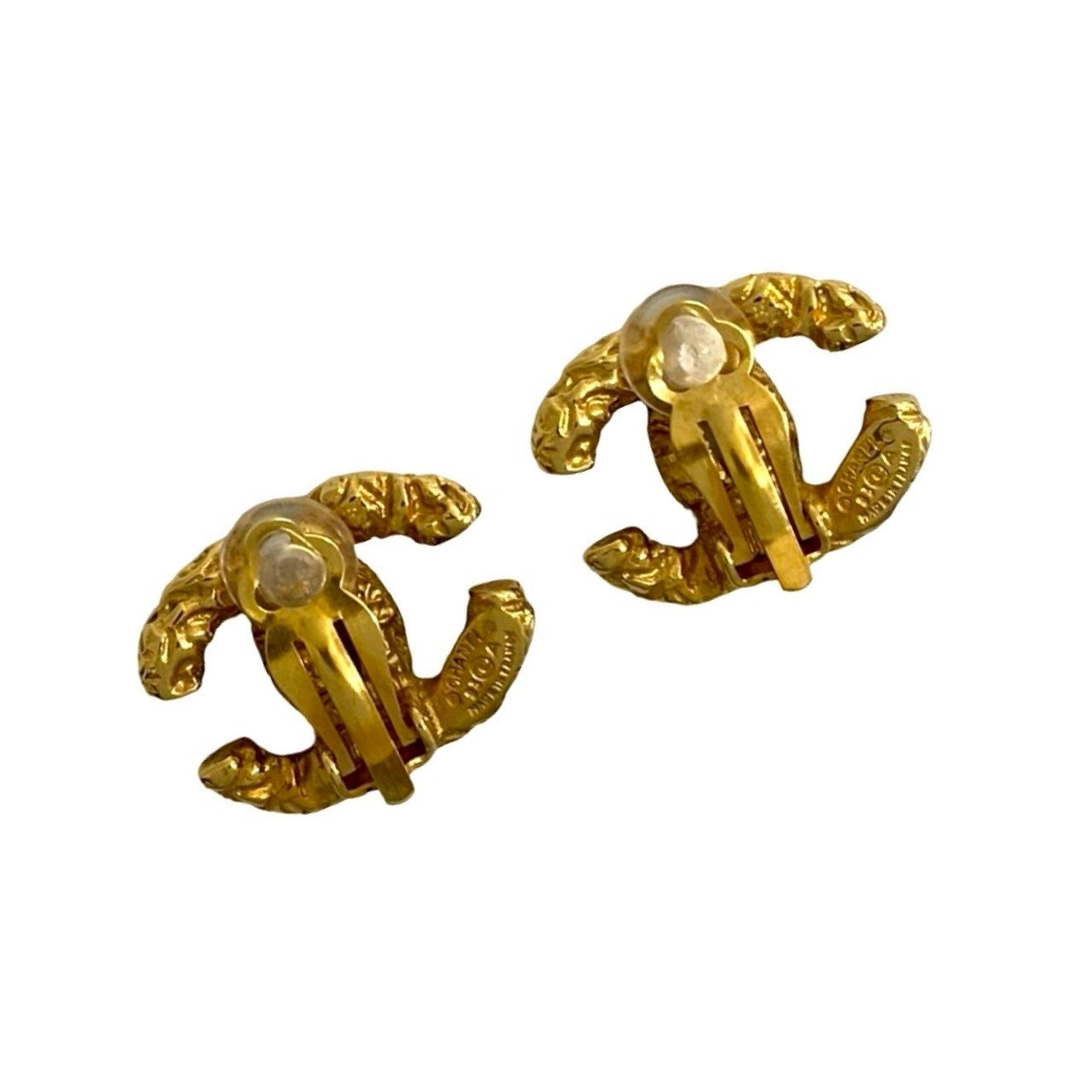 CC Logo Clip-On Earrings Metal Gold-Tone Metal