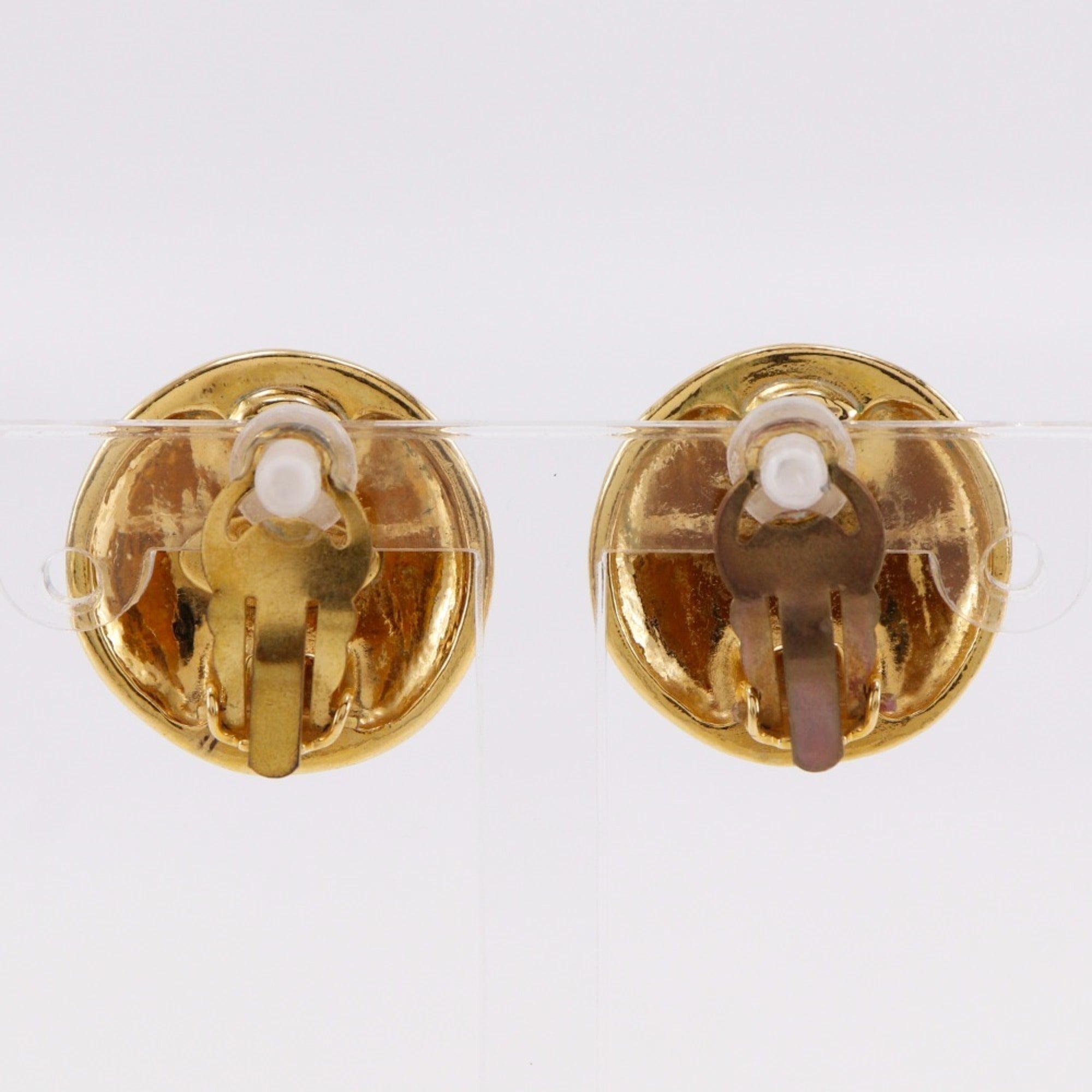 CC Logo Clip-On Earrings Metal Gold-Tone Metal