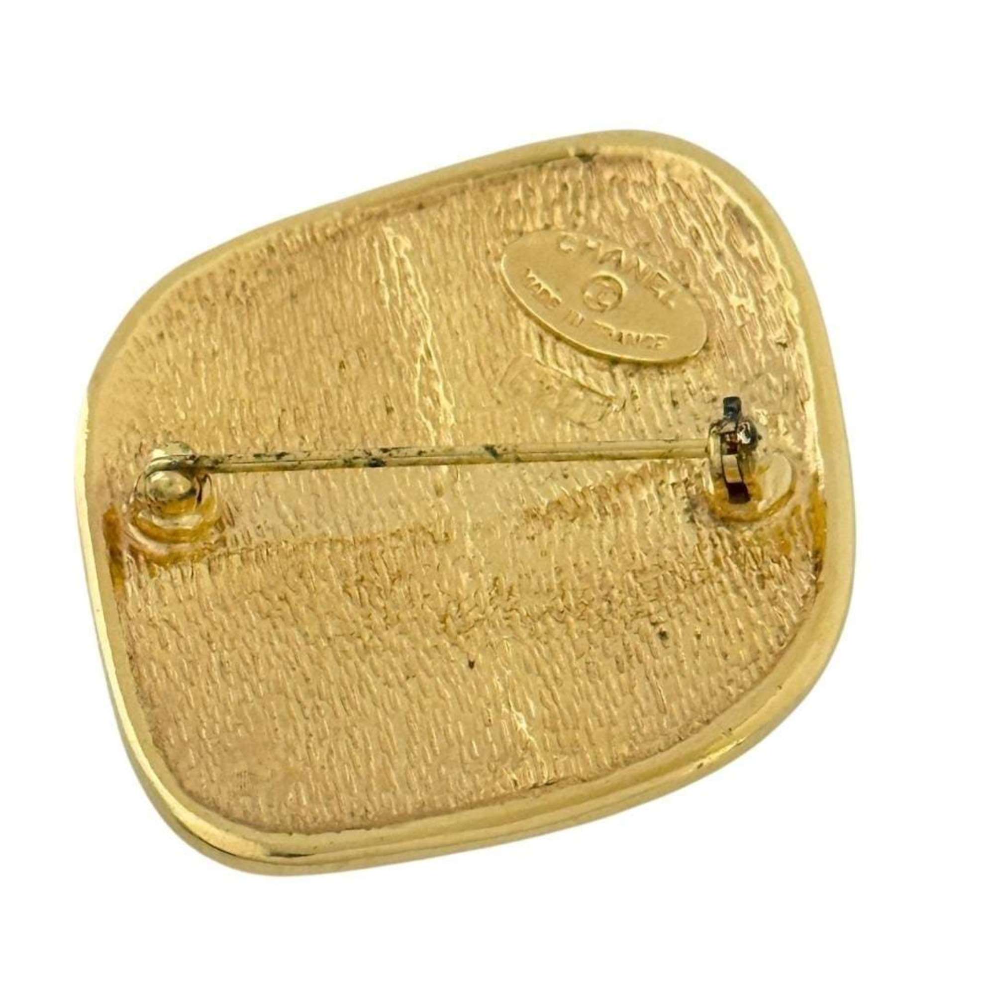 Matelasse Brooch Metal