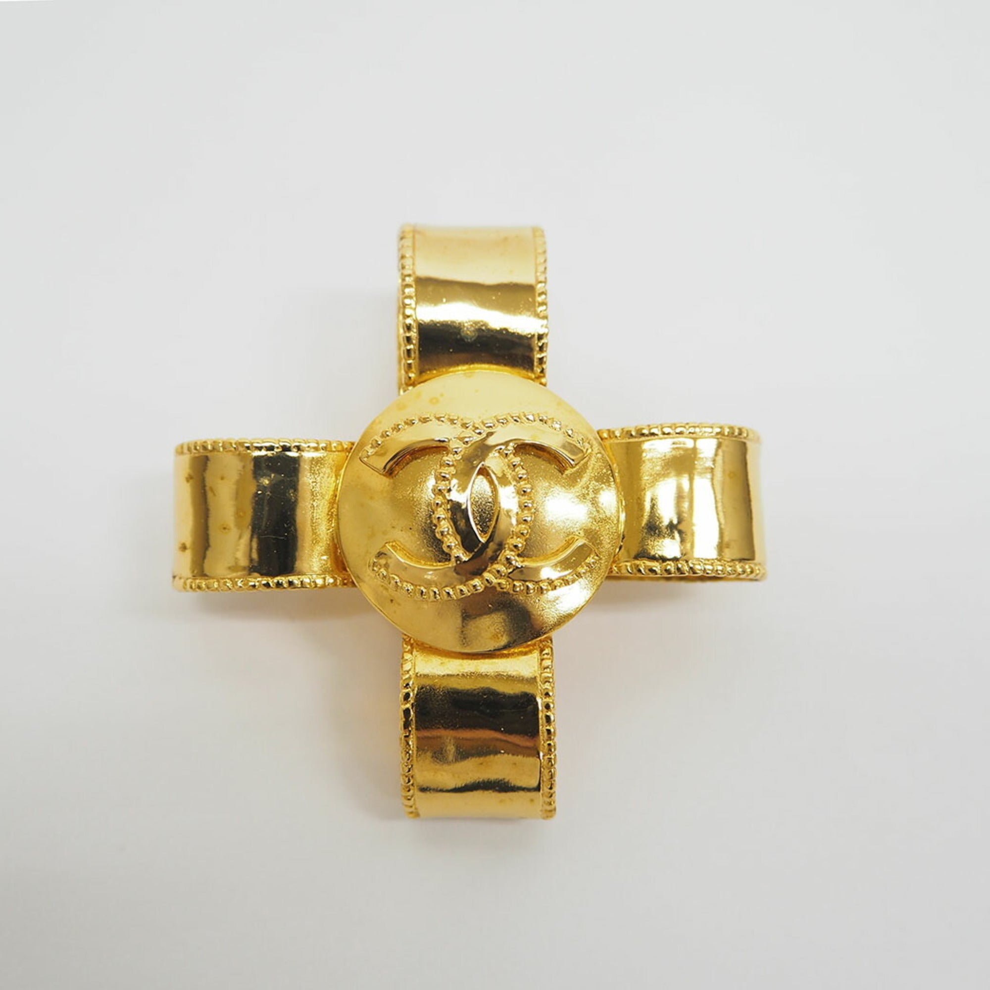 CC Logo Cross Brooch Gold-Tone Metal