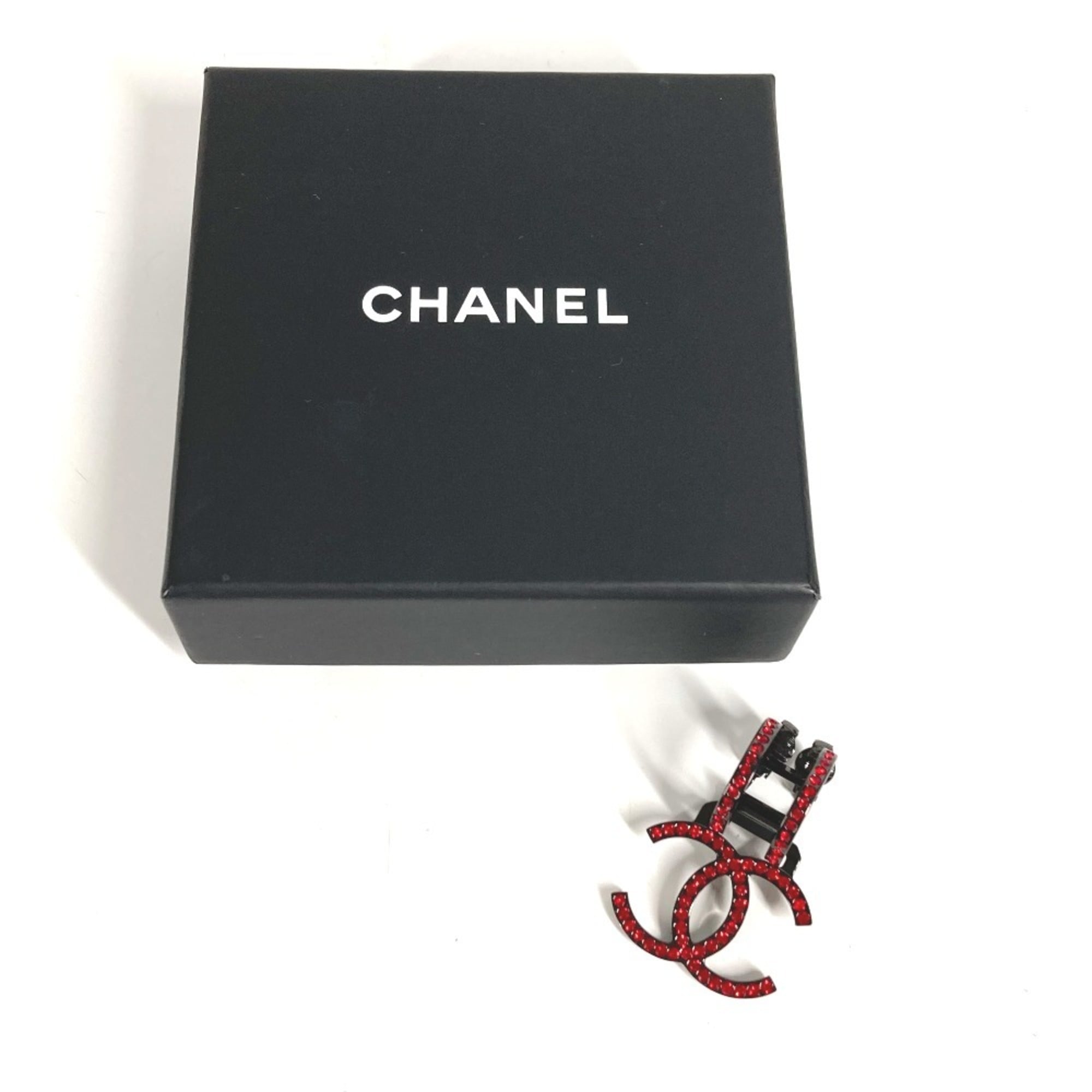 CC Logo Clip-On Single Earring Metal