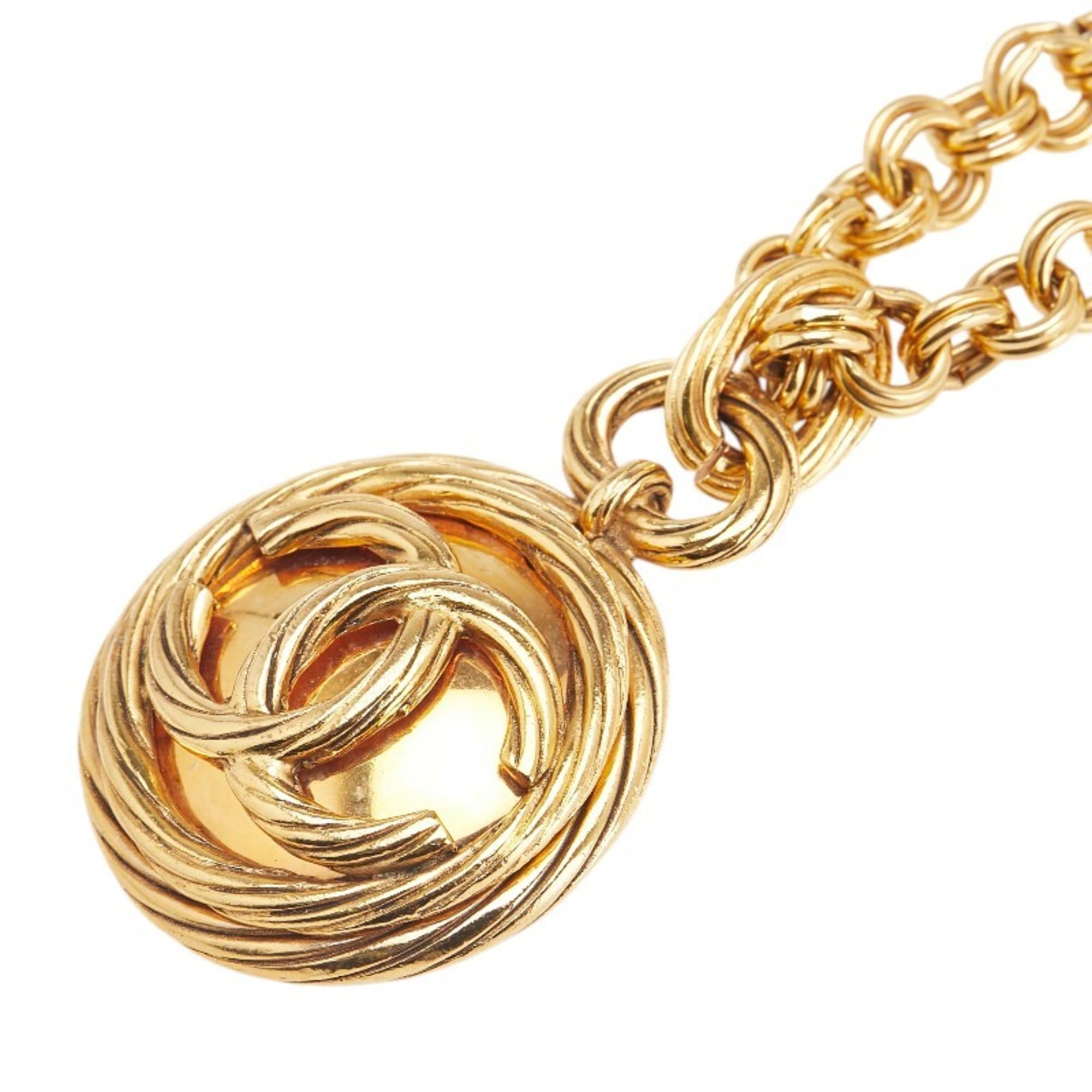 CC Logo Round Pendant Necklace Metal