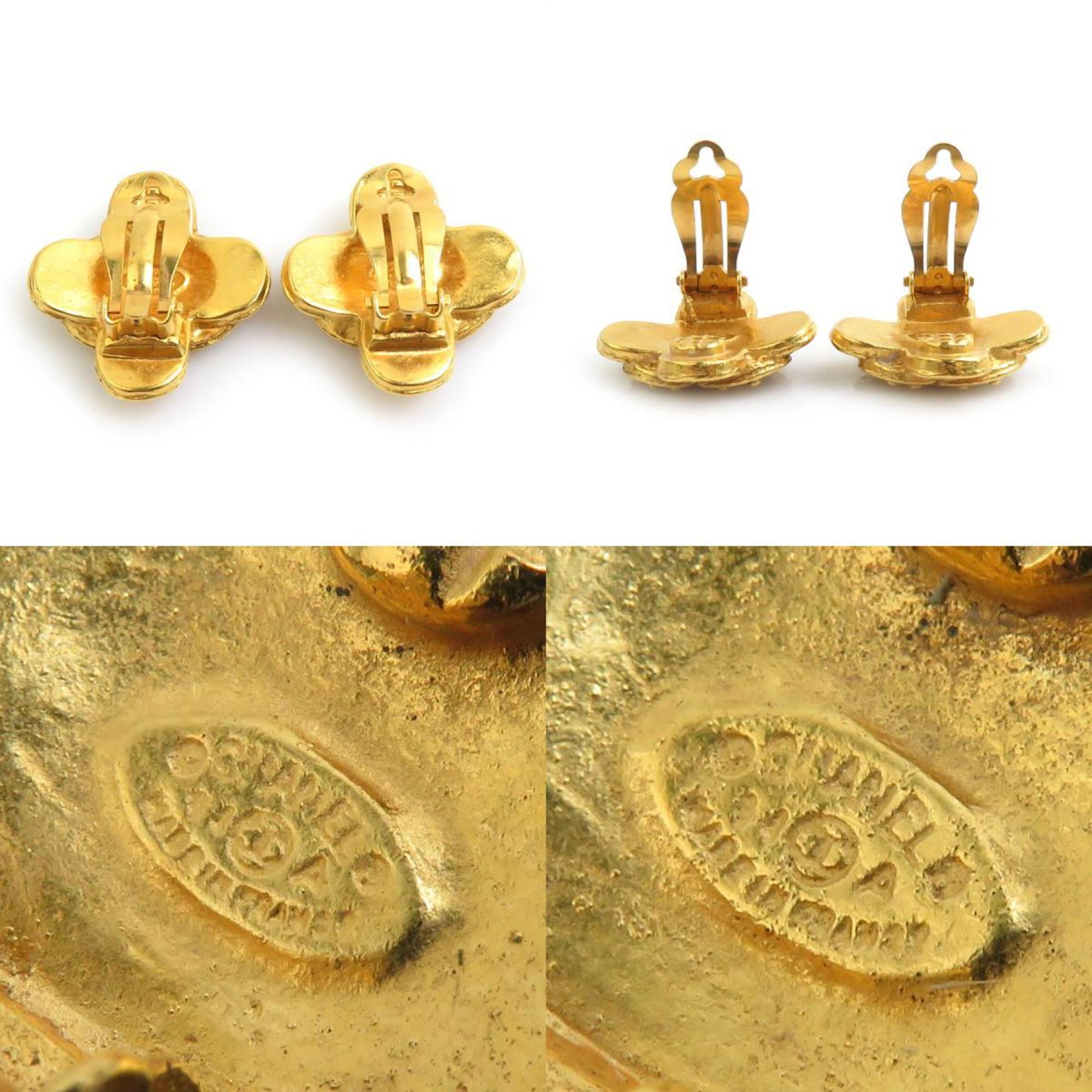 CC Logo Clip-On Earrings Gold-Tone Metal Gold-Tone Metal