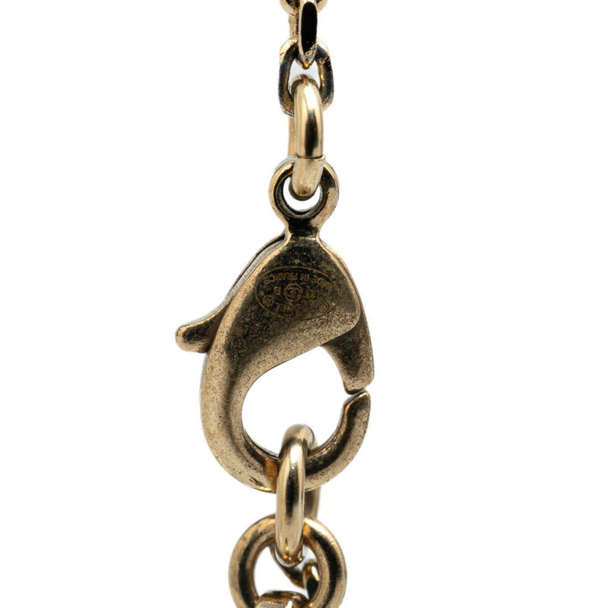 CC Logo Pendant Necklace Metal