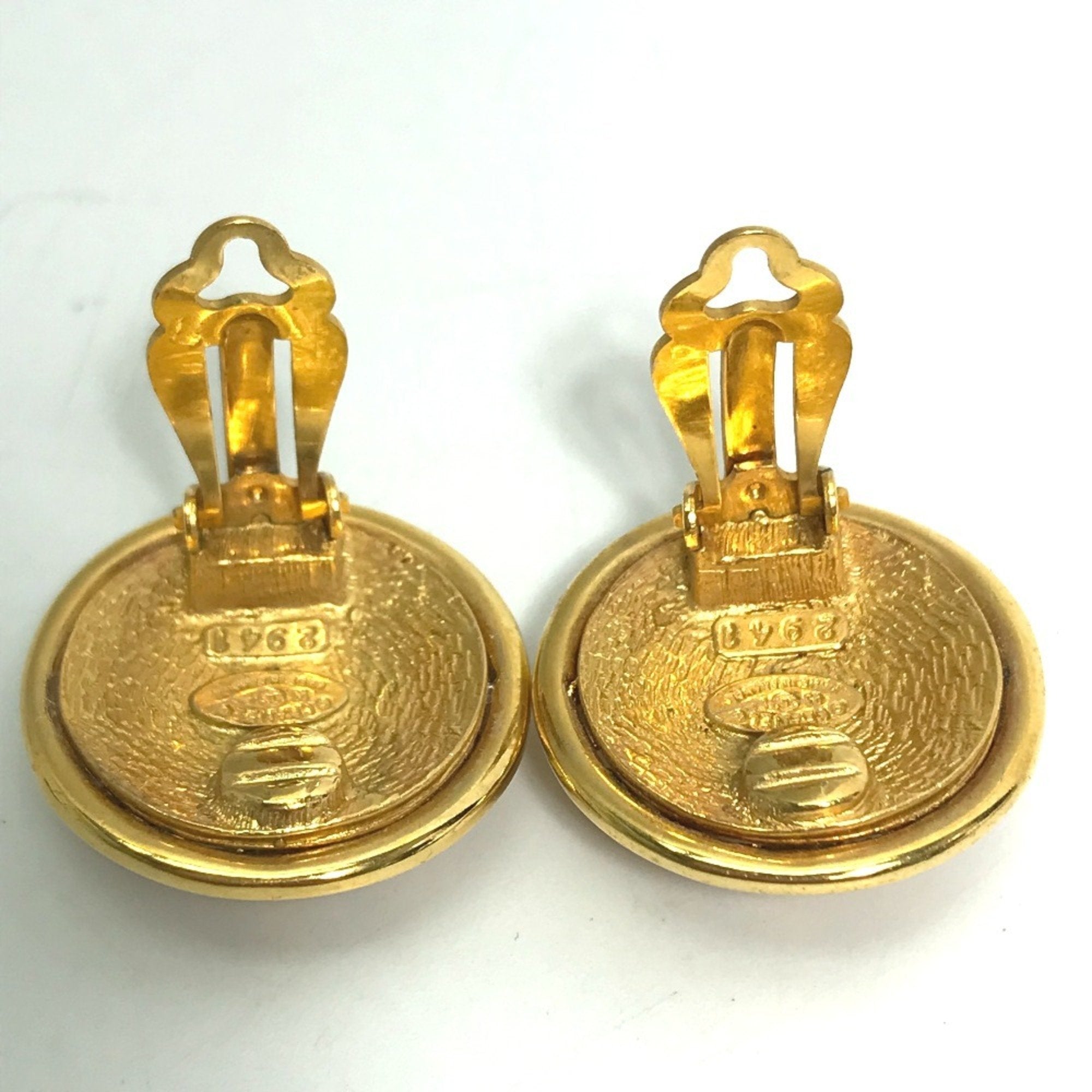 CC Logo Round Clip-On Earrings Gold-Tone Metal Gold-Tone Metal