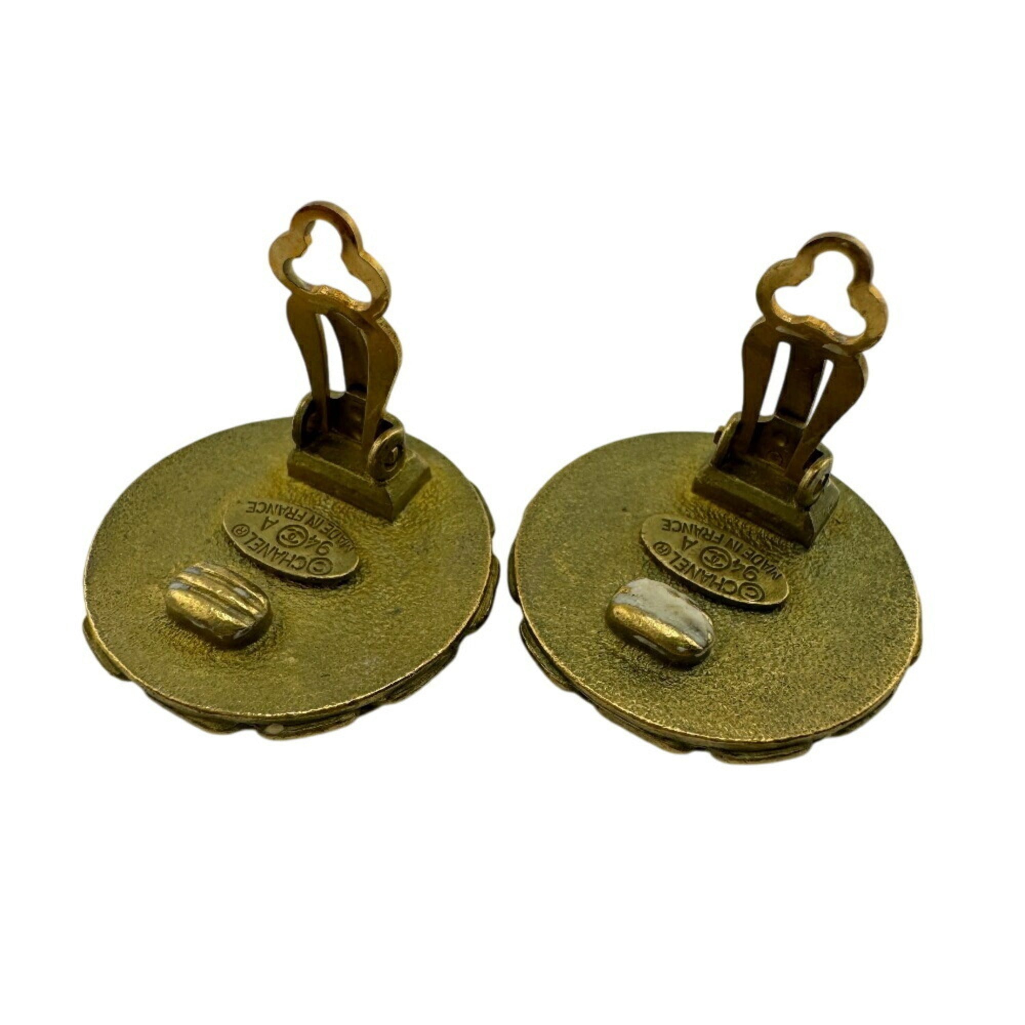 CC Logo Clip-On Earrings Metal Gold-Tone Metal
