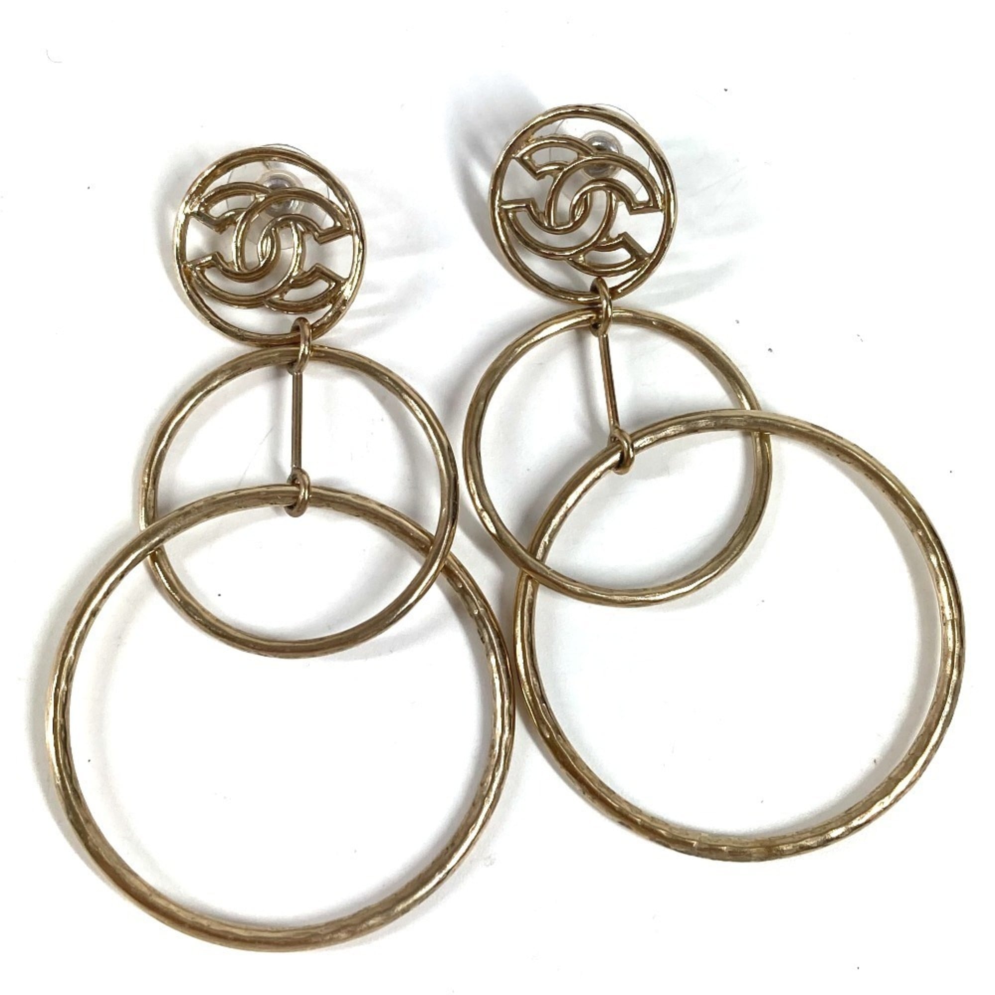 CC Logo Circle Earrings Gold-Tone Metal Gold-Tone Metal