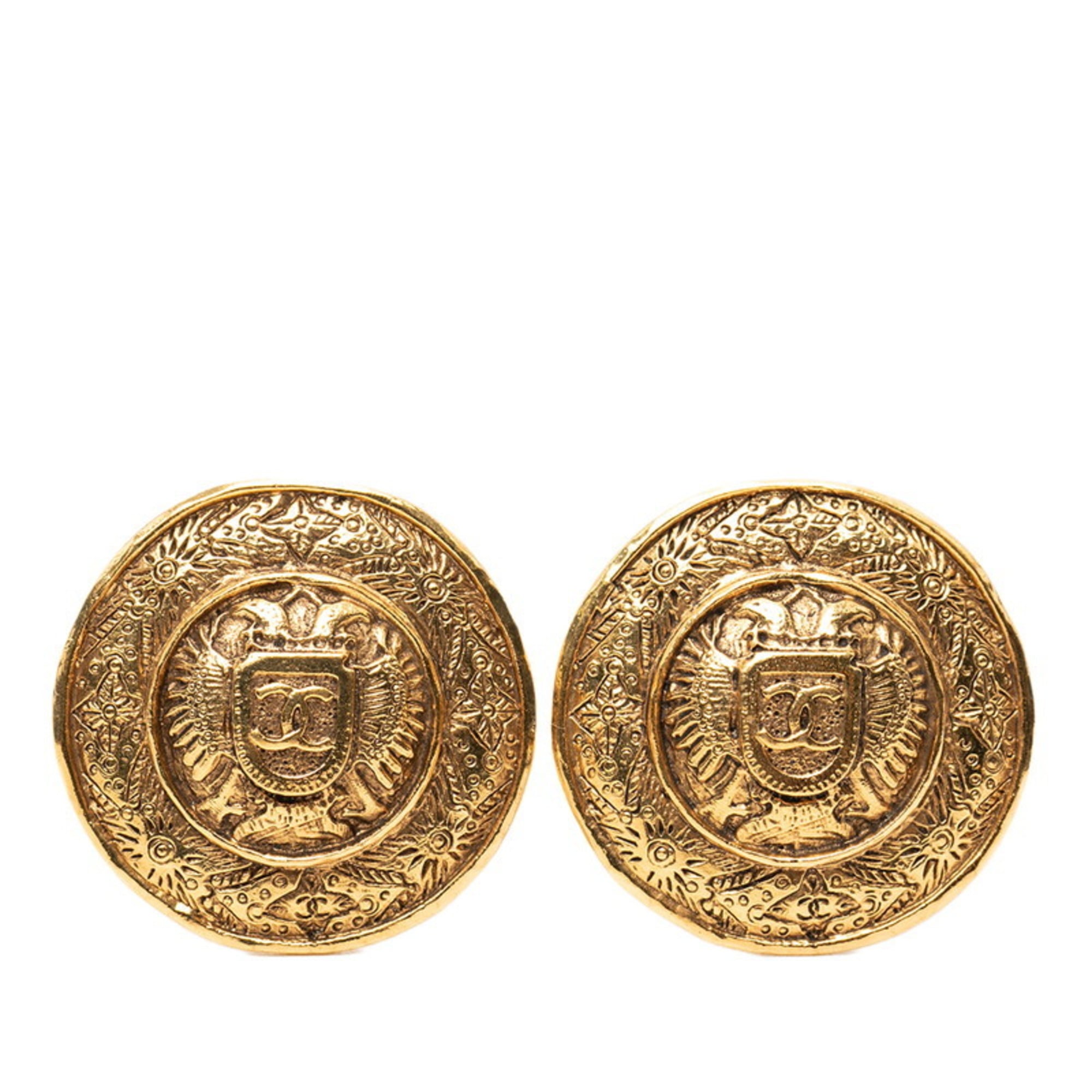 CC Logo Clip-On Earrings Metal Gold-Tone Metal