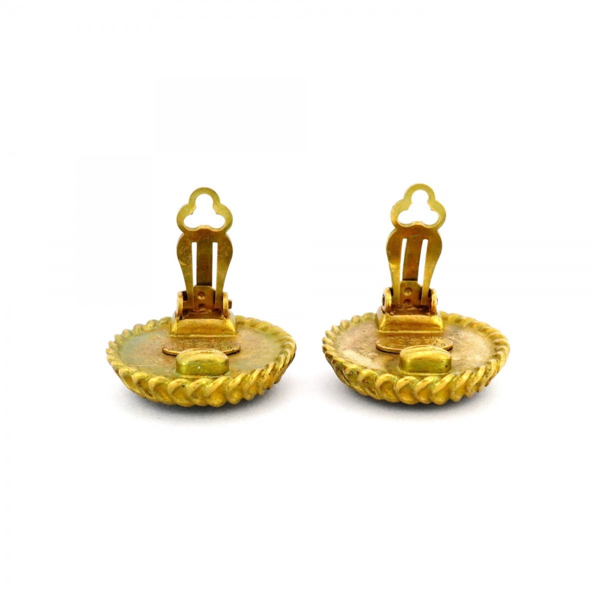 CC Logo Circle Clip-On Earrings Metal Gold-Tone Metal