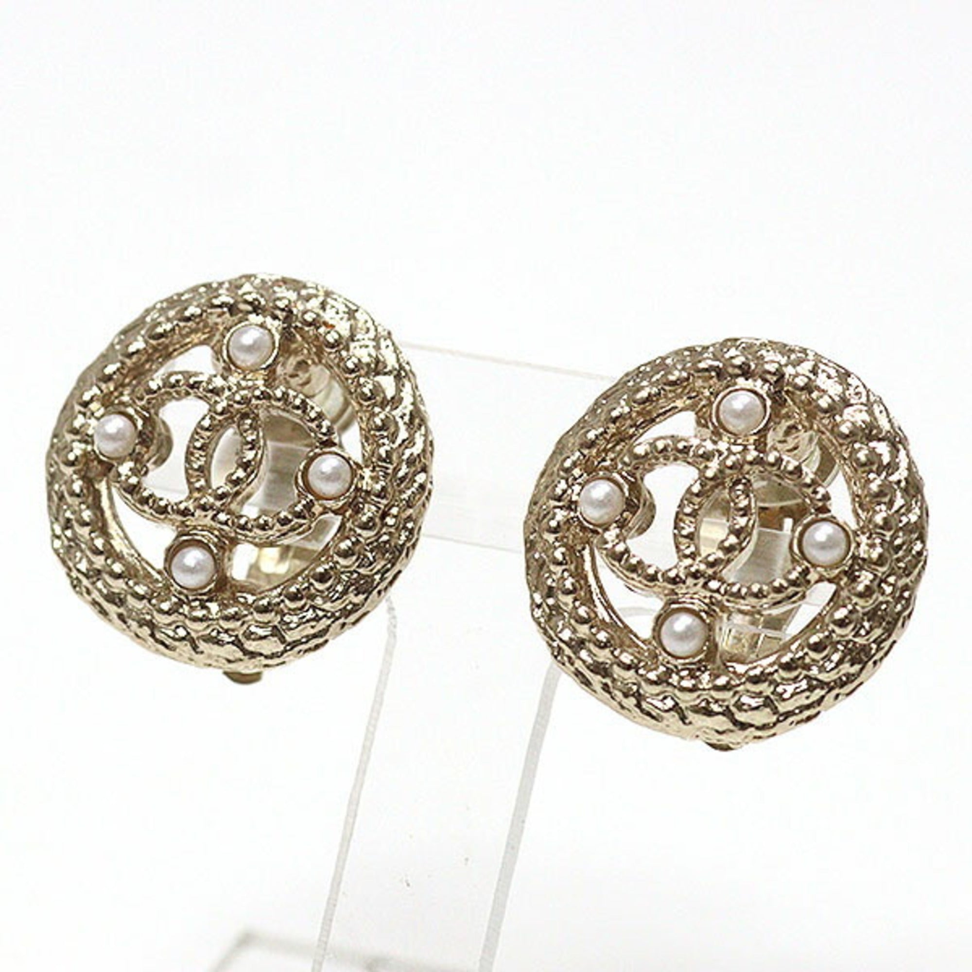 CC Logo Clip-On Earrings Gold-Tone Metal Gold-Tone Metal
