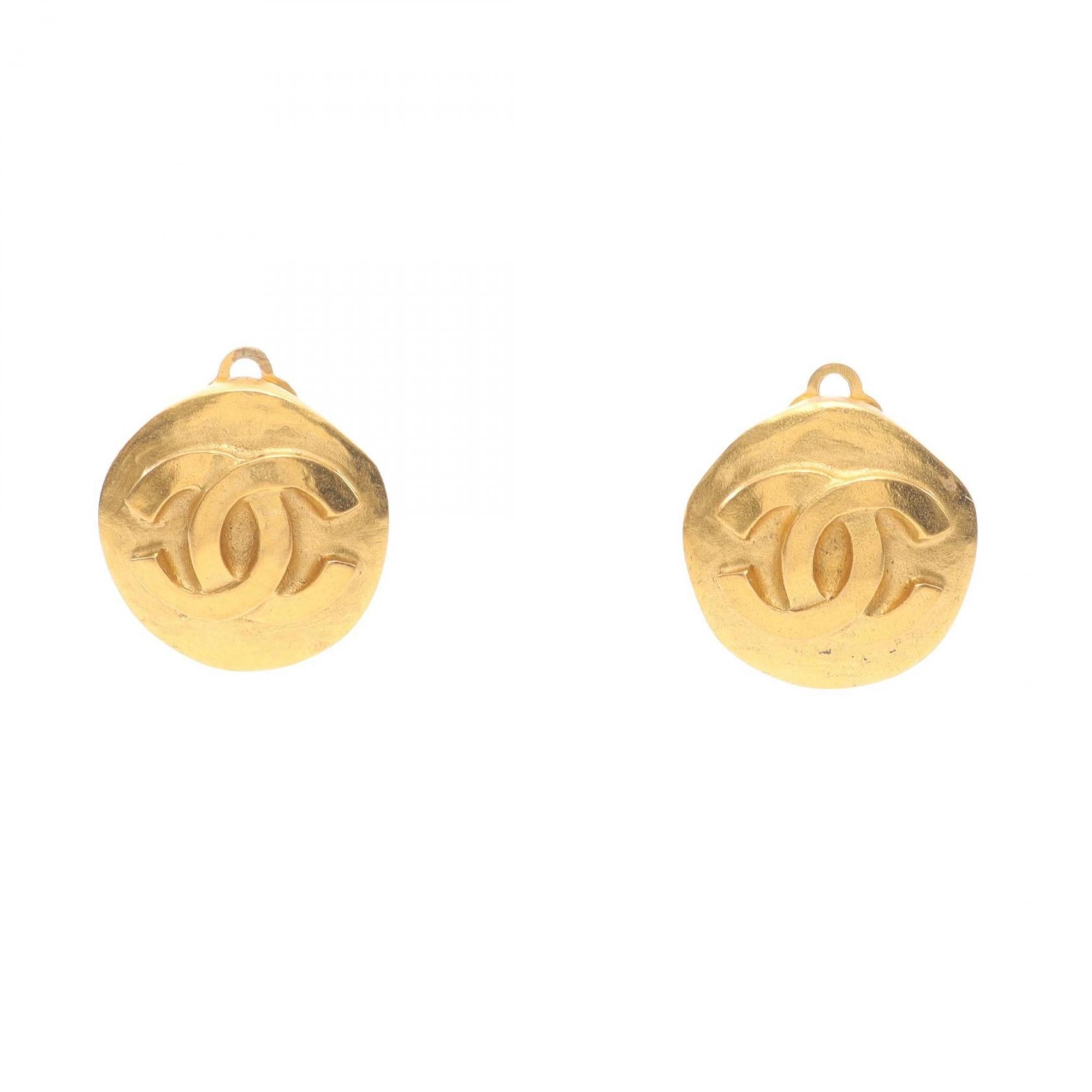 CC Logo Clip-On Earrings Metal Gold-Tone Metal
