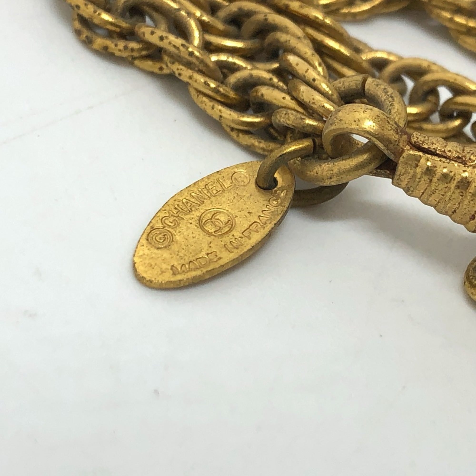 Vintage Magnifying Glass Pendant Necklace Metal Gold