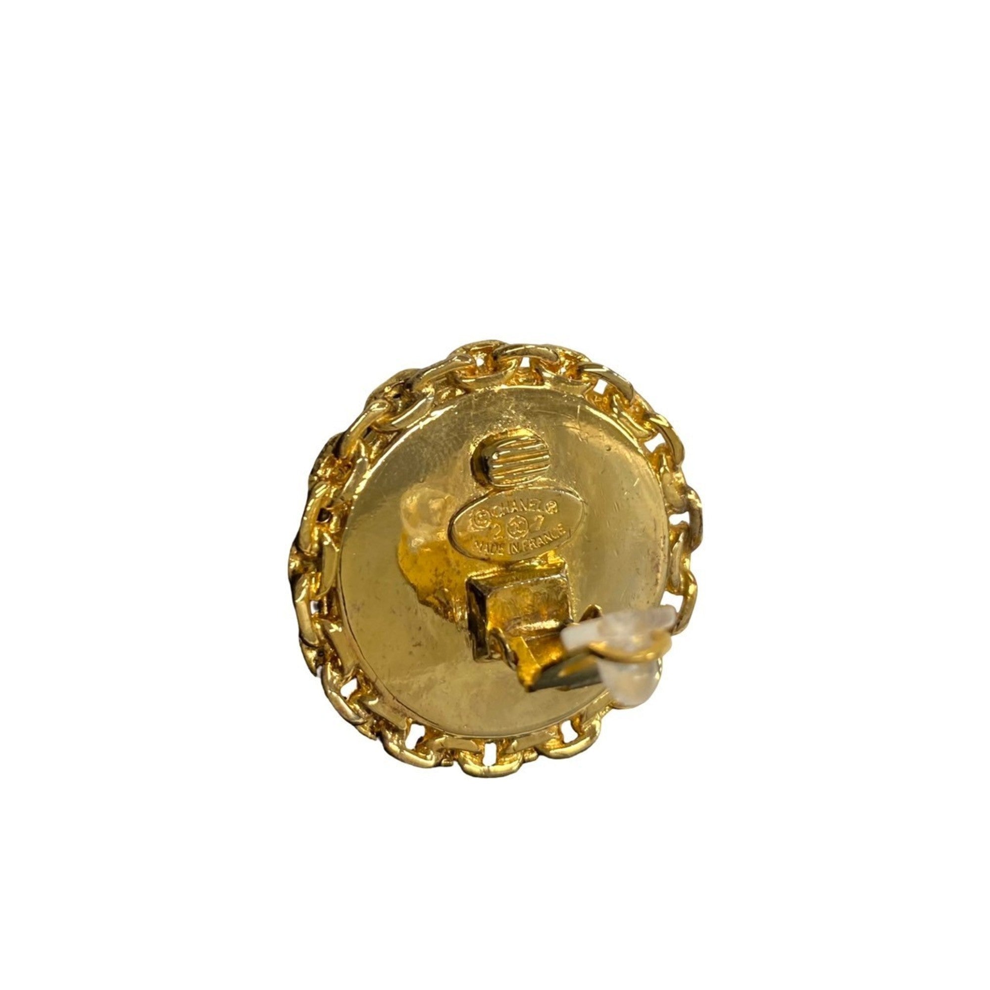 CC Logo Clip-On Earrings Metal Gold-Tone Metal