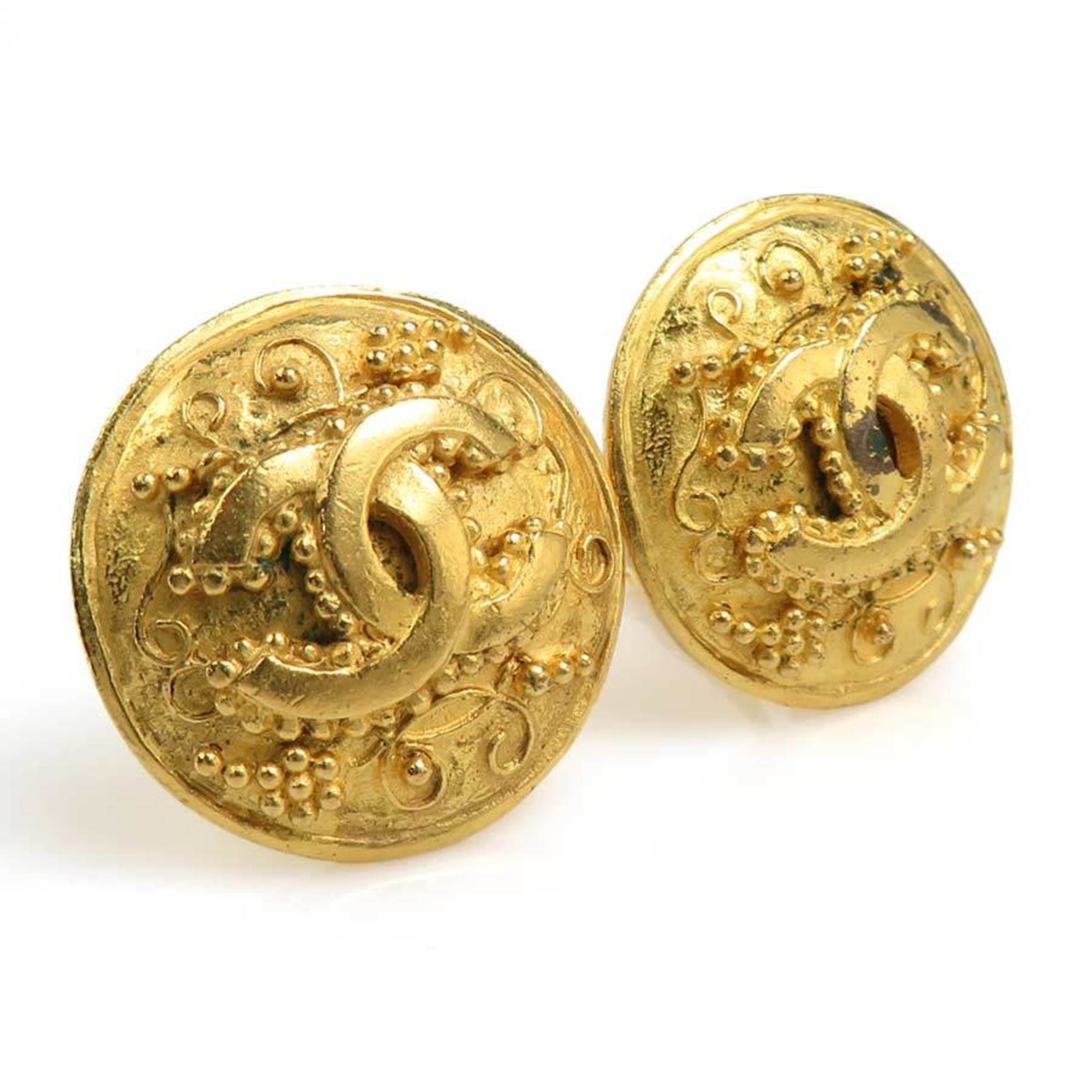 CC Logo Clip-On Earrings Gold-Tone Metal Gold-Tone Metal