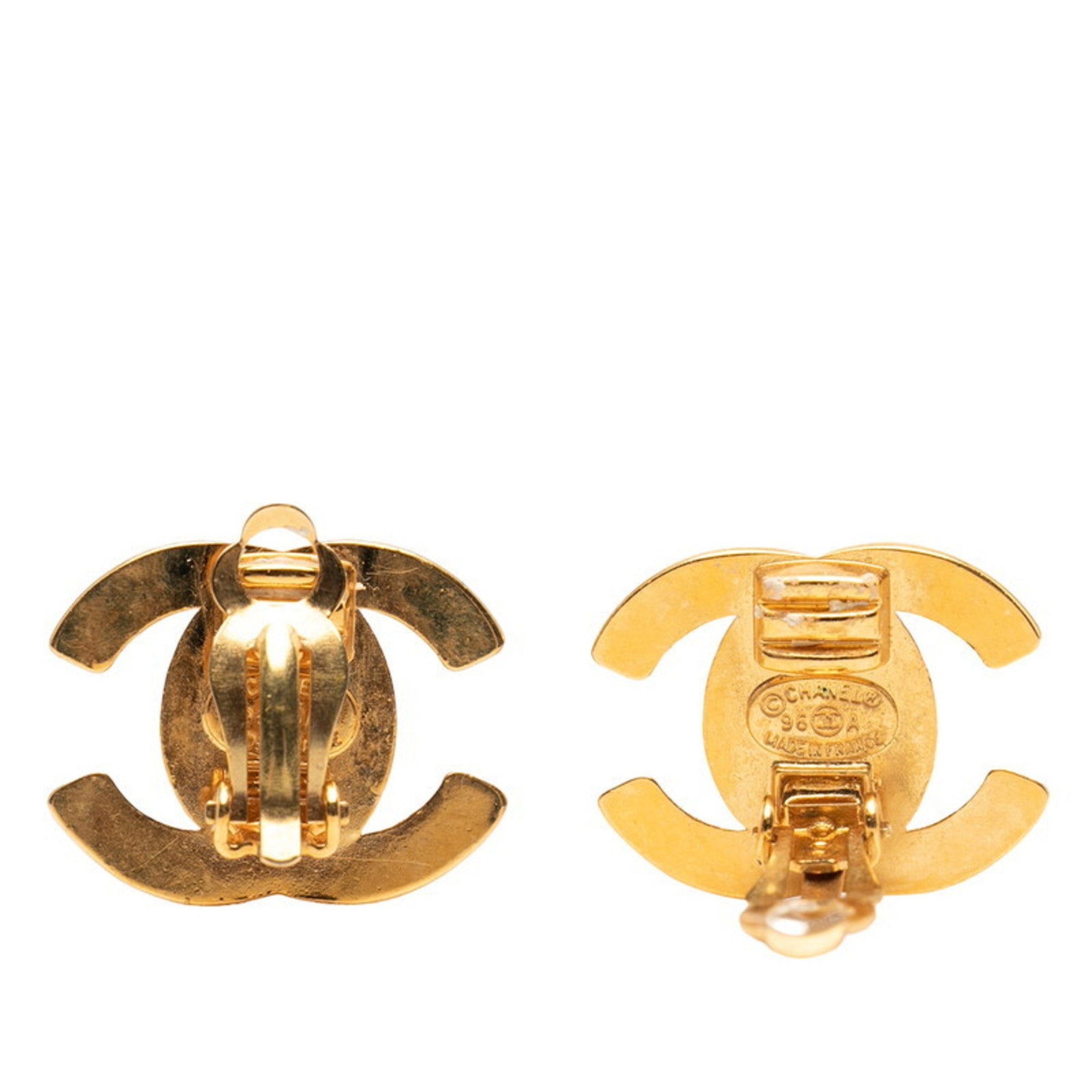 CC Logo Turnlock Clip-On Earrings Metal Gold-Tone Metal