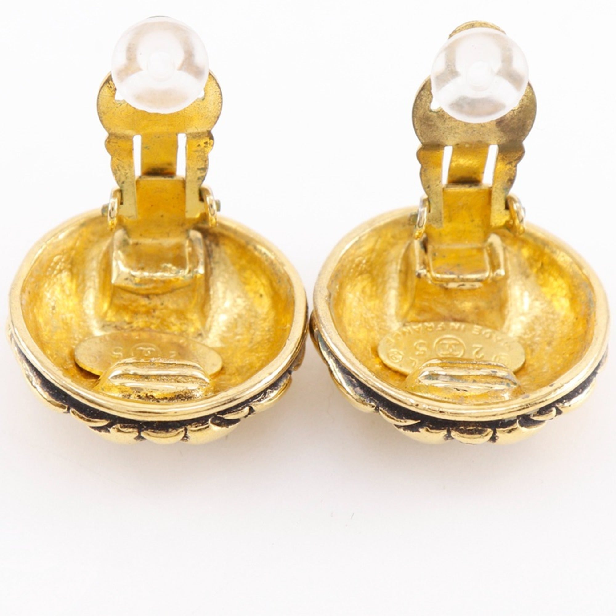 CC Logo Clip-On Earrings Metal Gold-Tone Metal