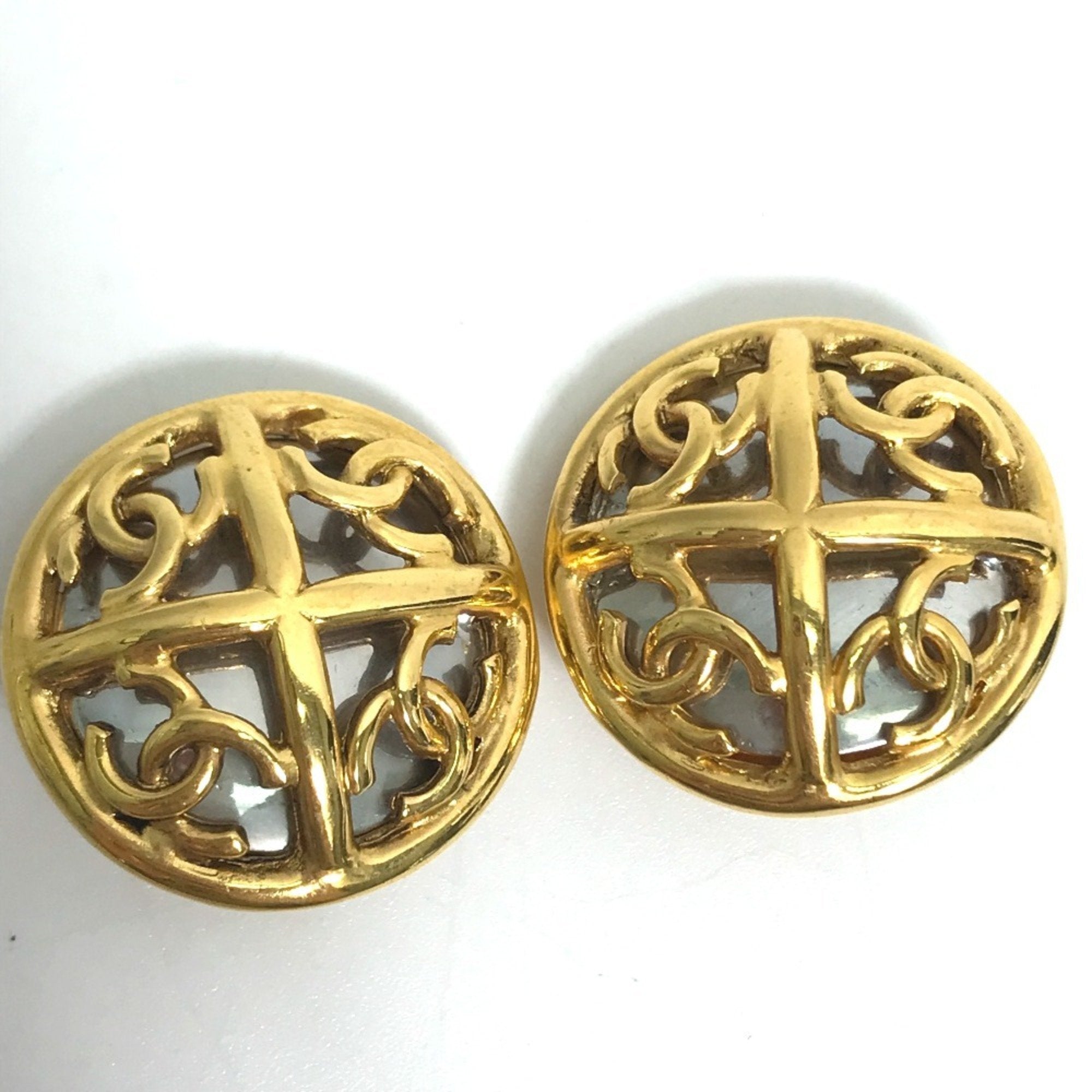 CC Logo Round Clip-On Earrings Gold-Tone Metal Gold-Tone Metal