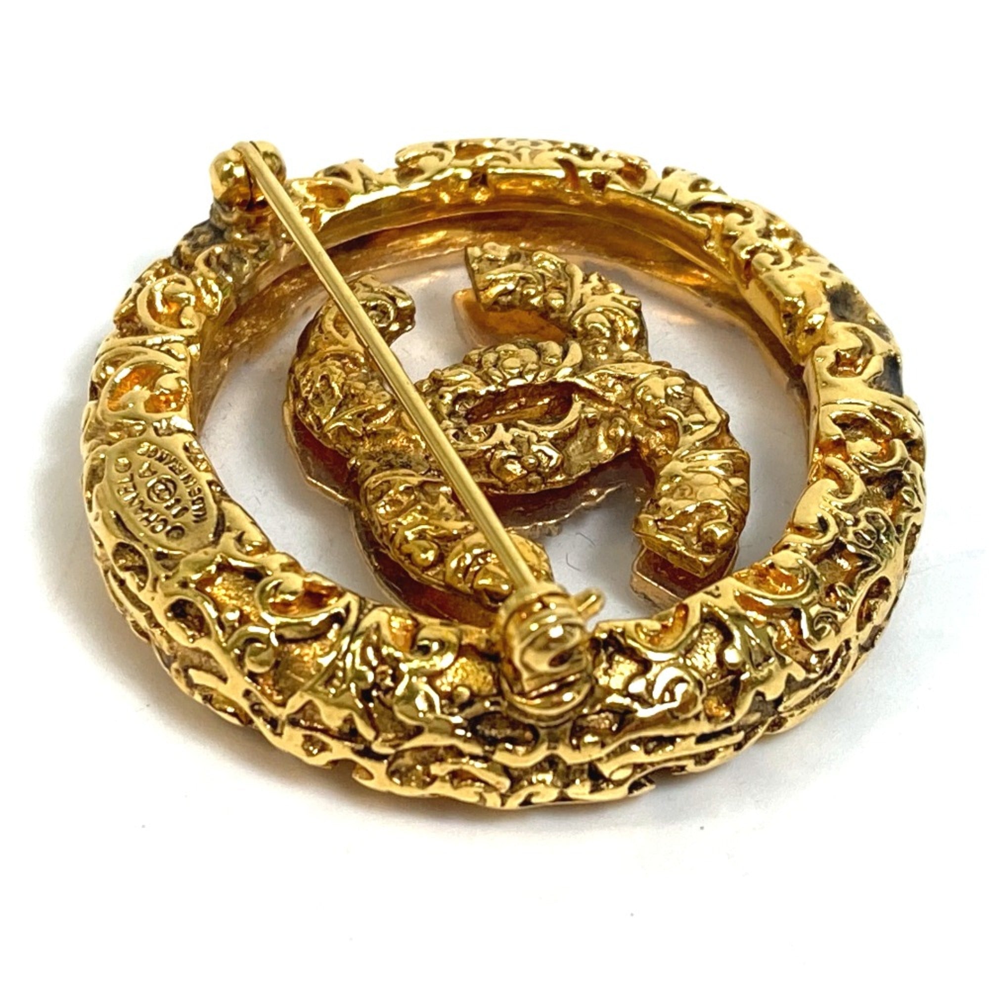 Round Brooch Metal