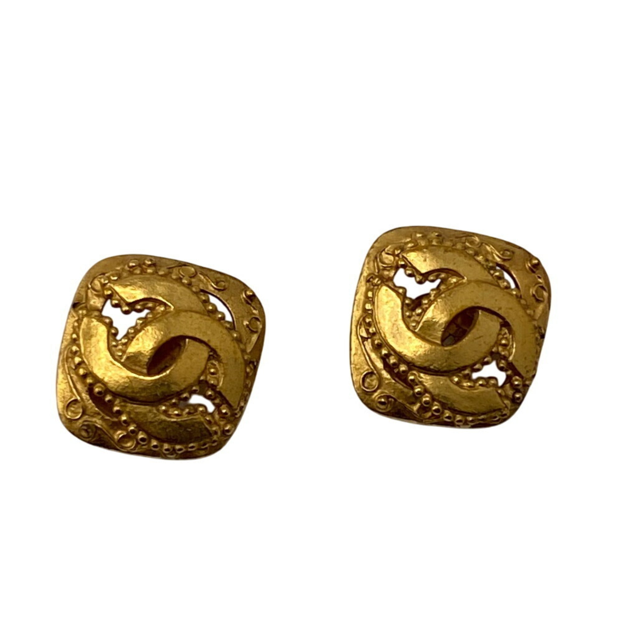 CC Logo Clip-On Earrings Metal Gold-Tone Metal