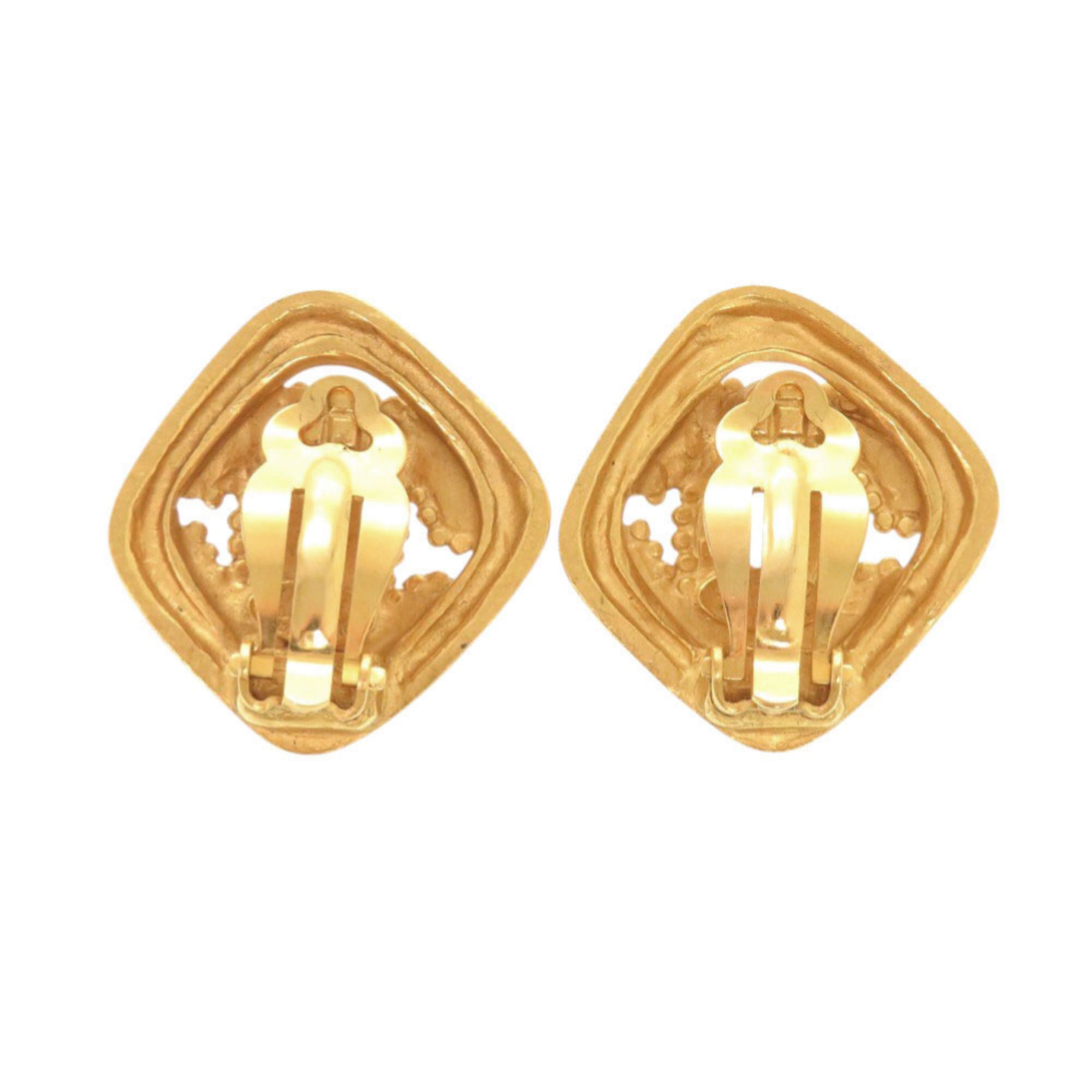 CC Logo Clip-On Earrings Gold-Tone Metal Gold-Tone Metal