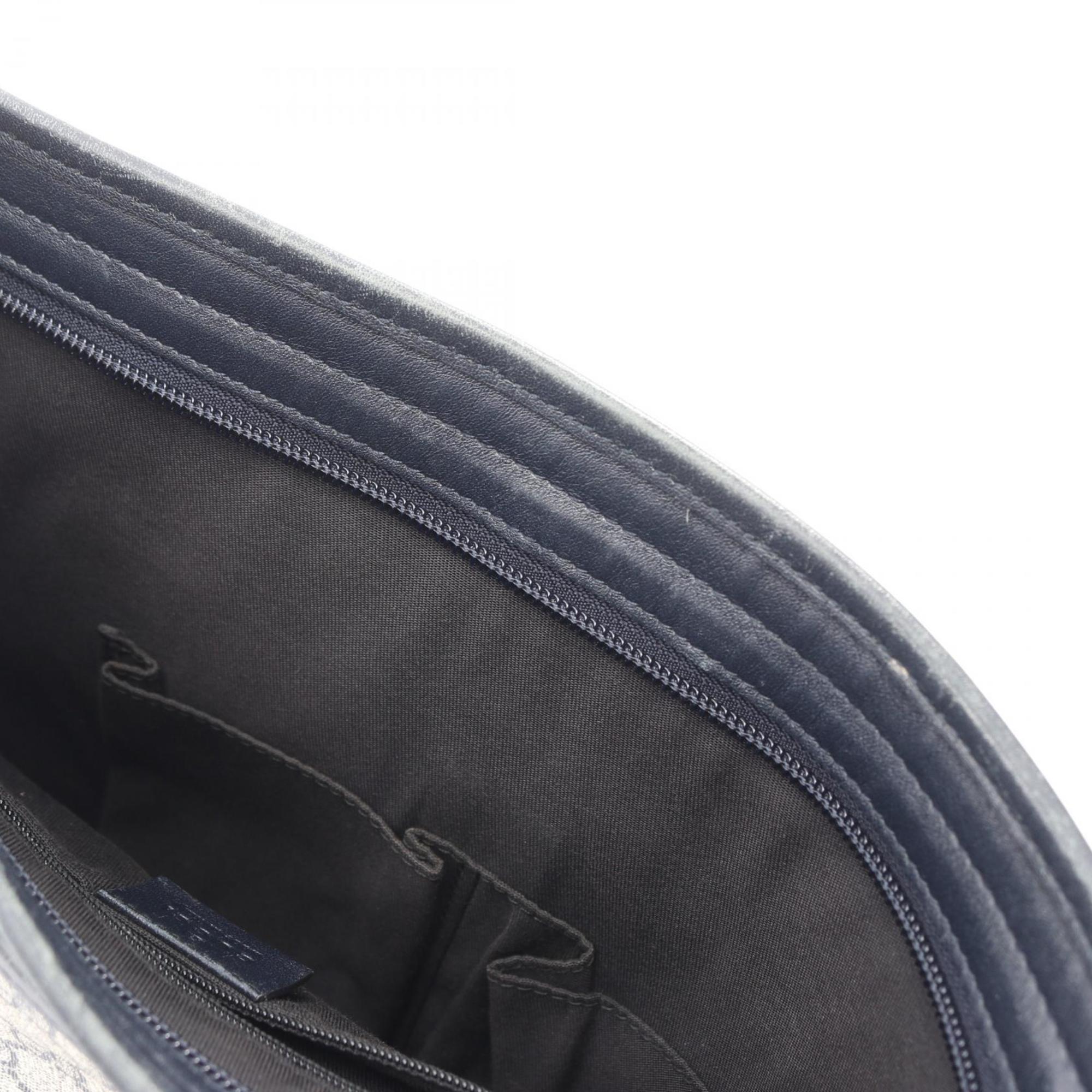 Zip Top Messenger Bag GG Coated Canvas Medium