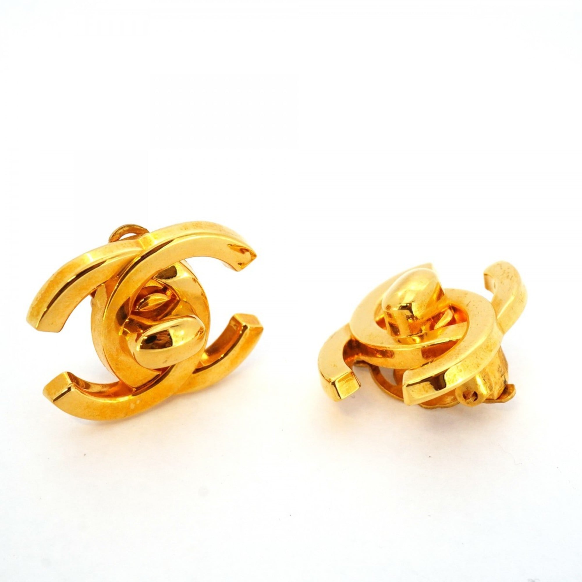 CC Logo Lock Clip-On Earrings Metal Gold-Tone Metal