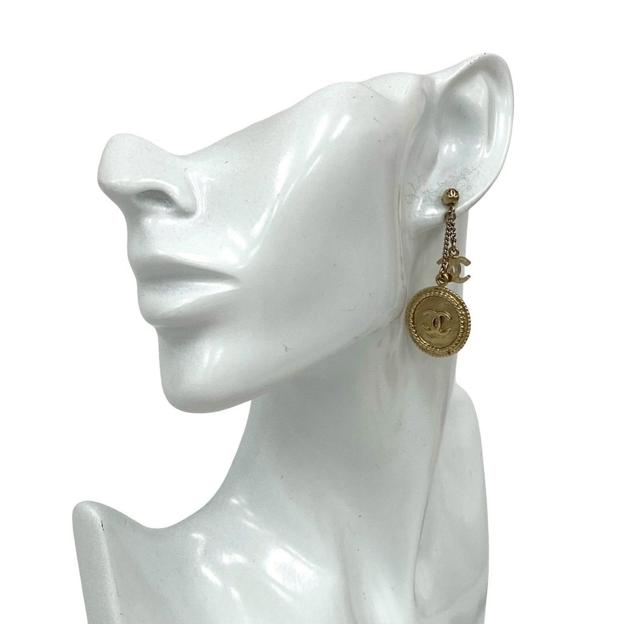 CC Logo Earrings Metal Gold-Tone Metal