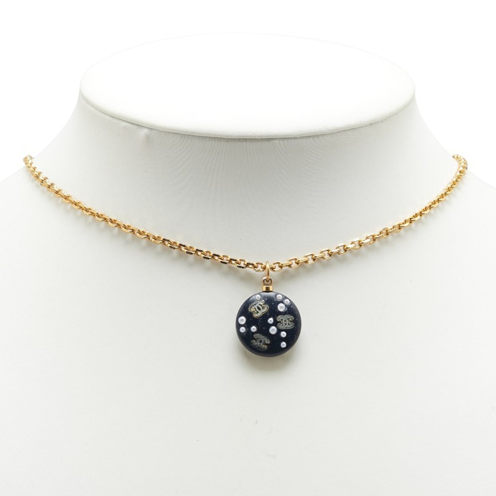CC Logo Pendant Necklace Metal