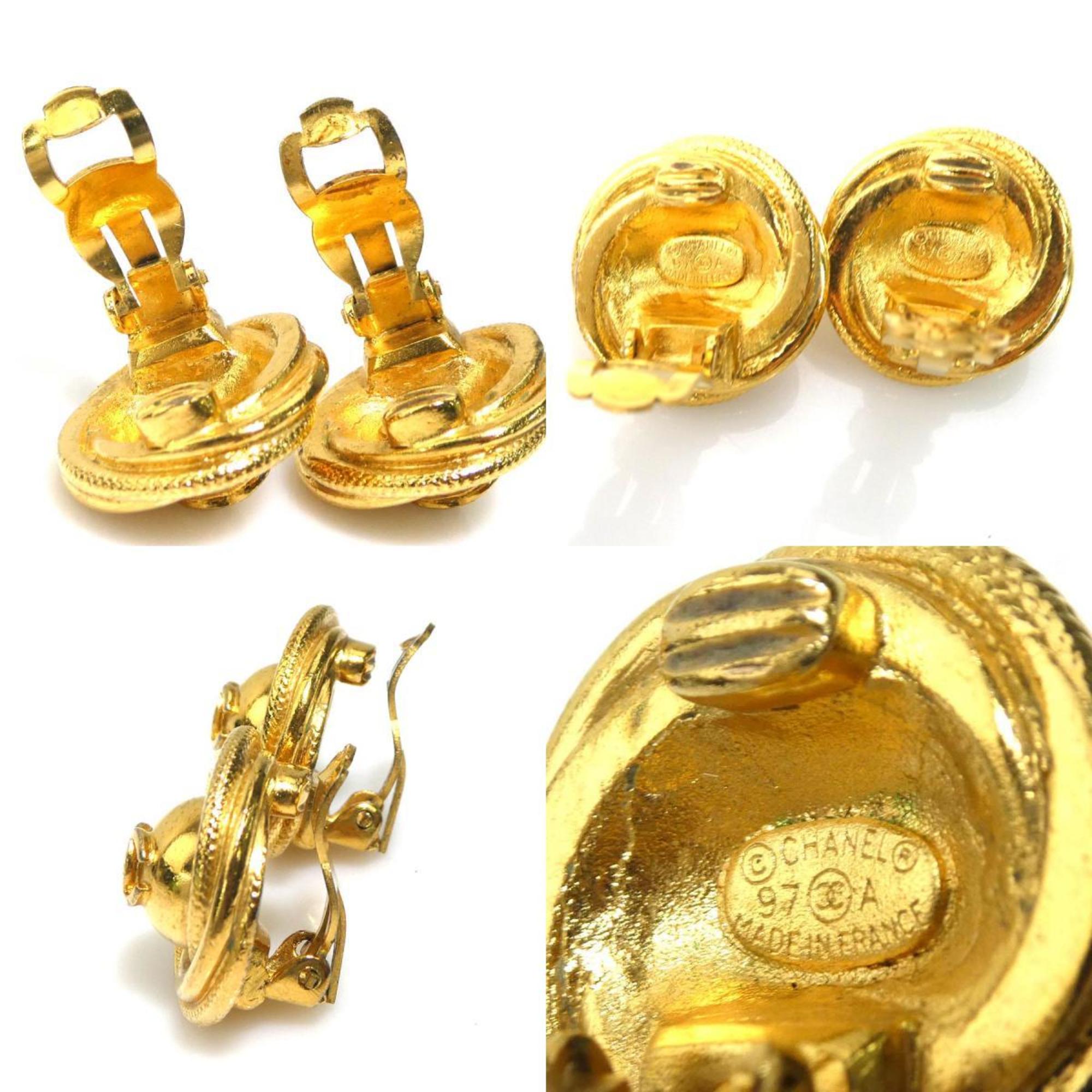 CC Logo Clip-On Earrings Gold-Tone Metal Gold-Tone Metal