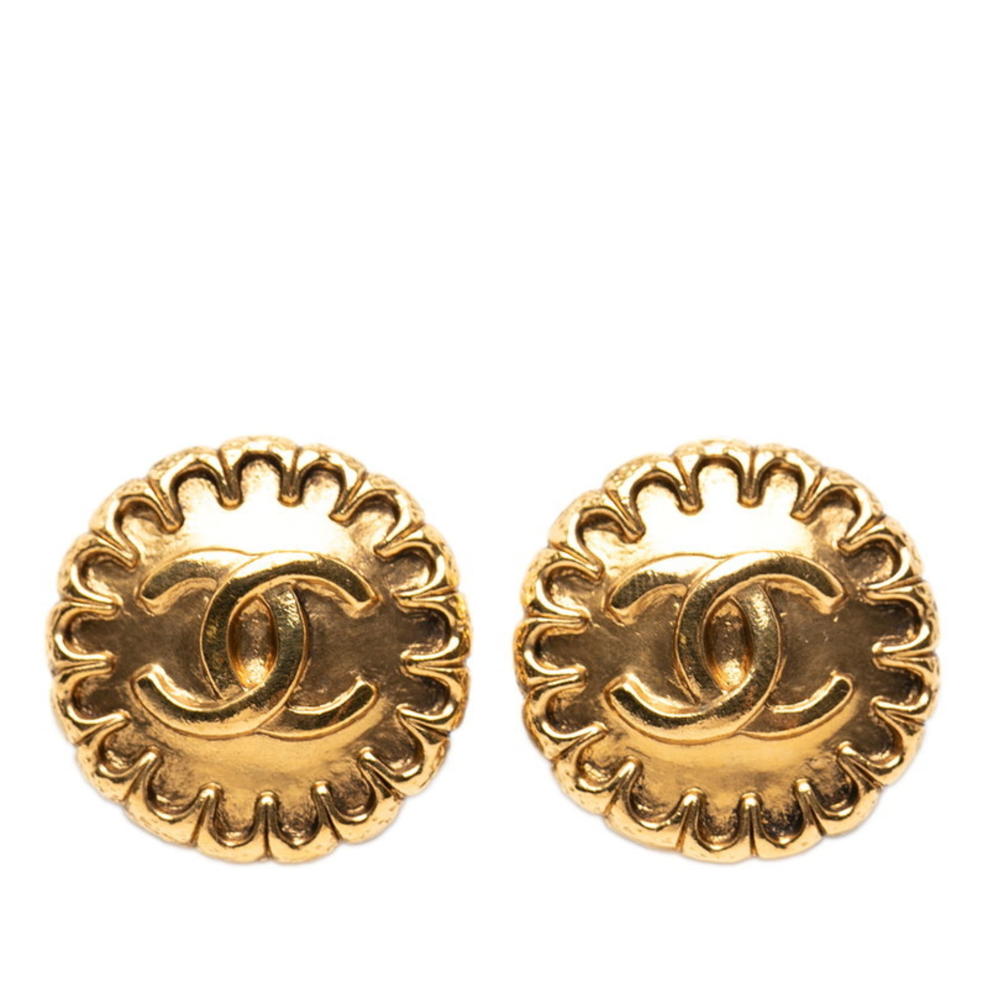 CC Logo Clip-On Earrings Metal Gold-Tone Metal