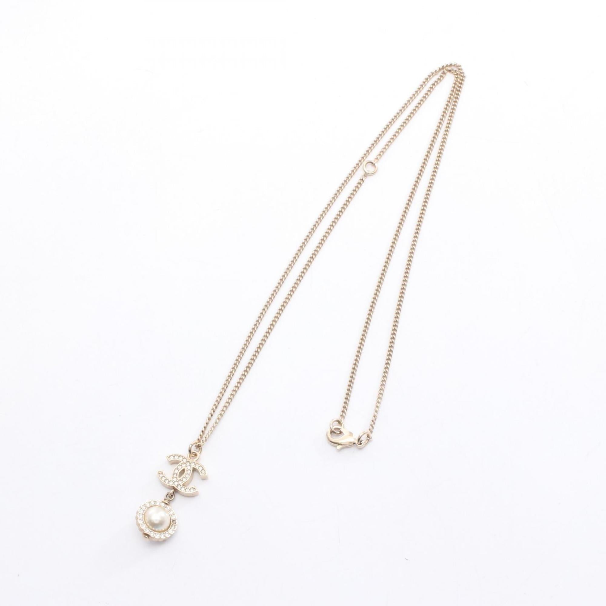 CC Logo Pendant Necklace Metal