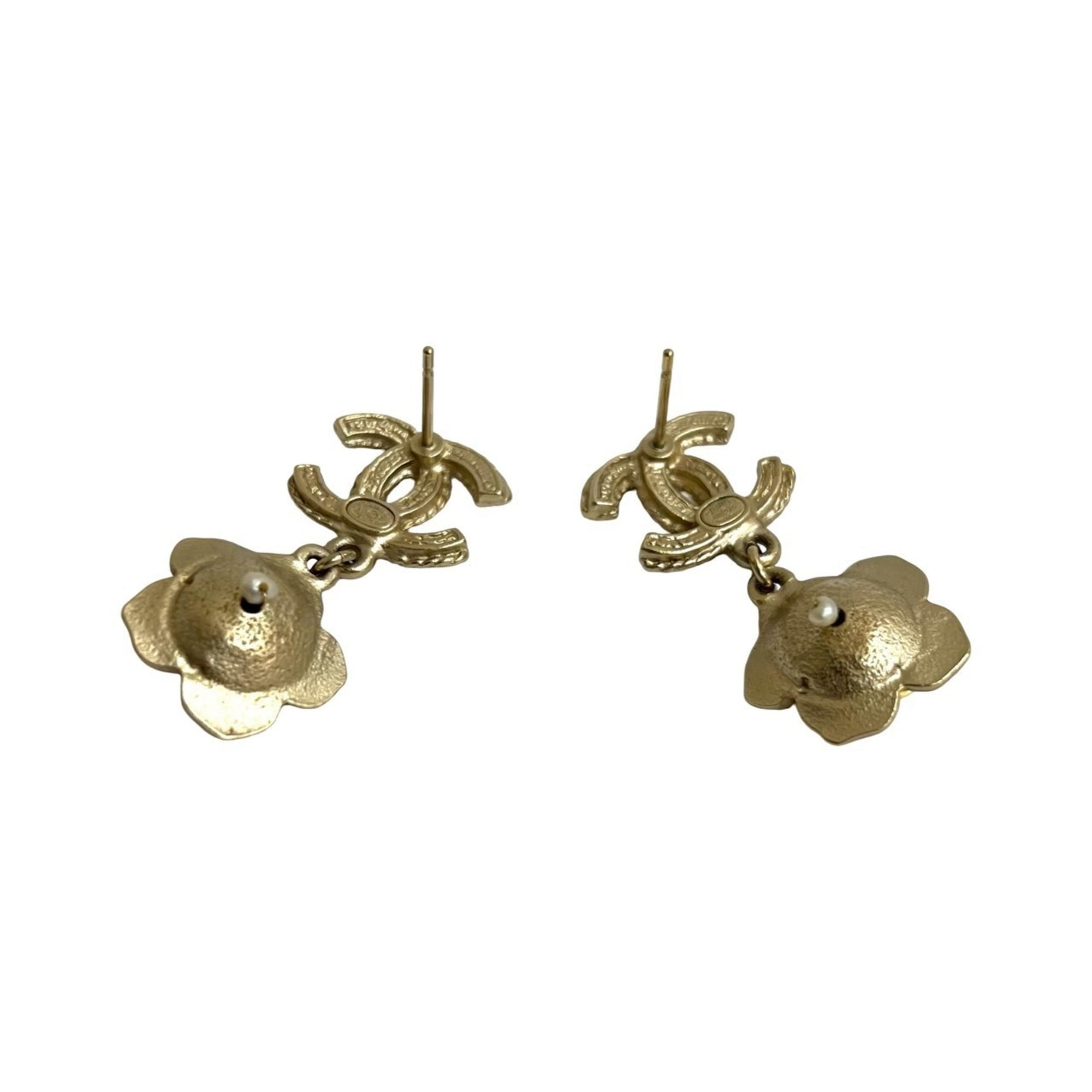 CC Logo Flower Earrings Metal Gold-Tone Metal