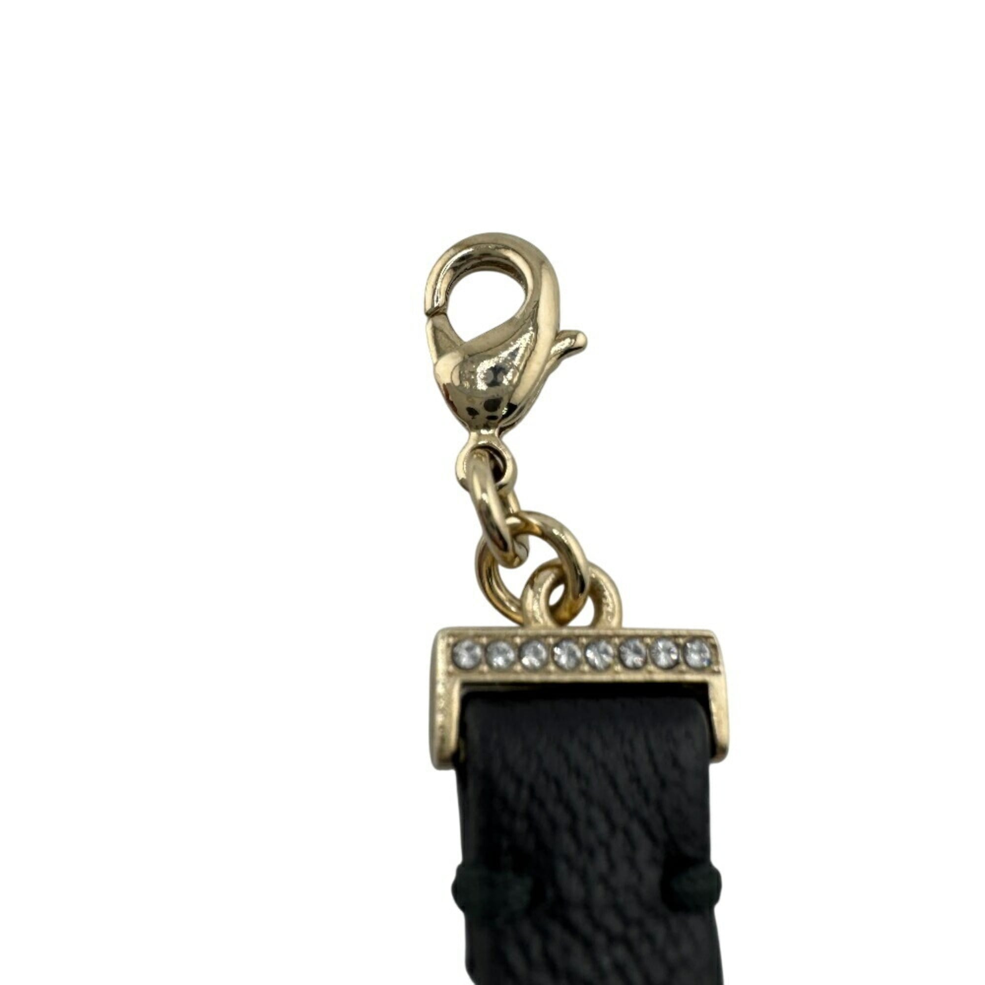 CC Logo Chain Heart Necklace Gold-Tone Metal